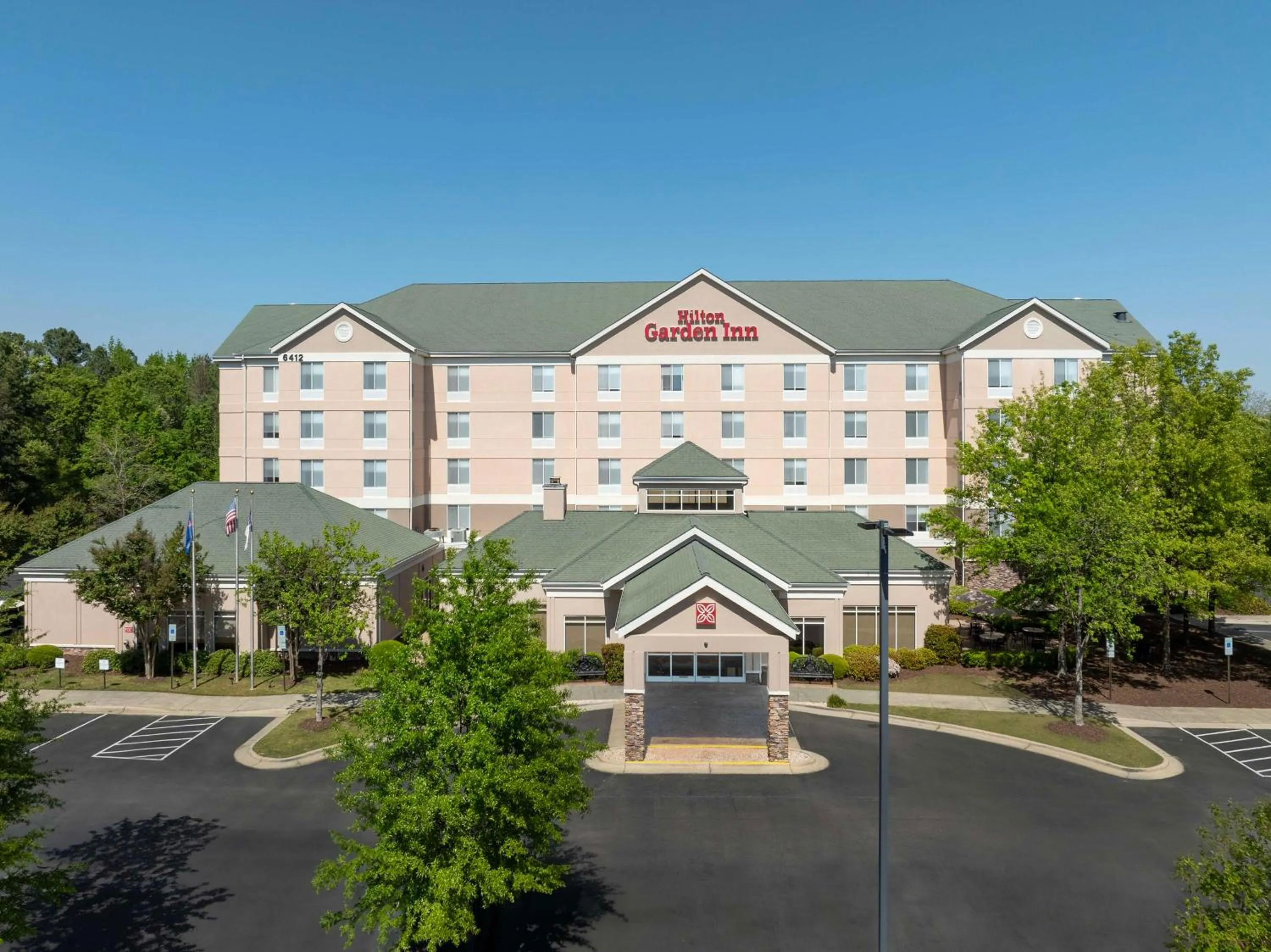 Property building in Hilton Garden Inn Raleigh Capital Blvd I-540