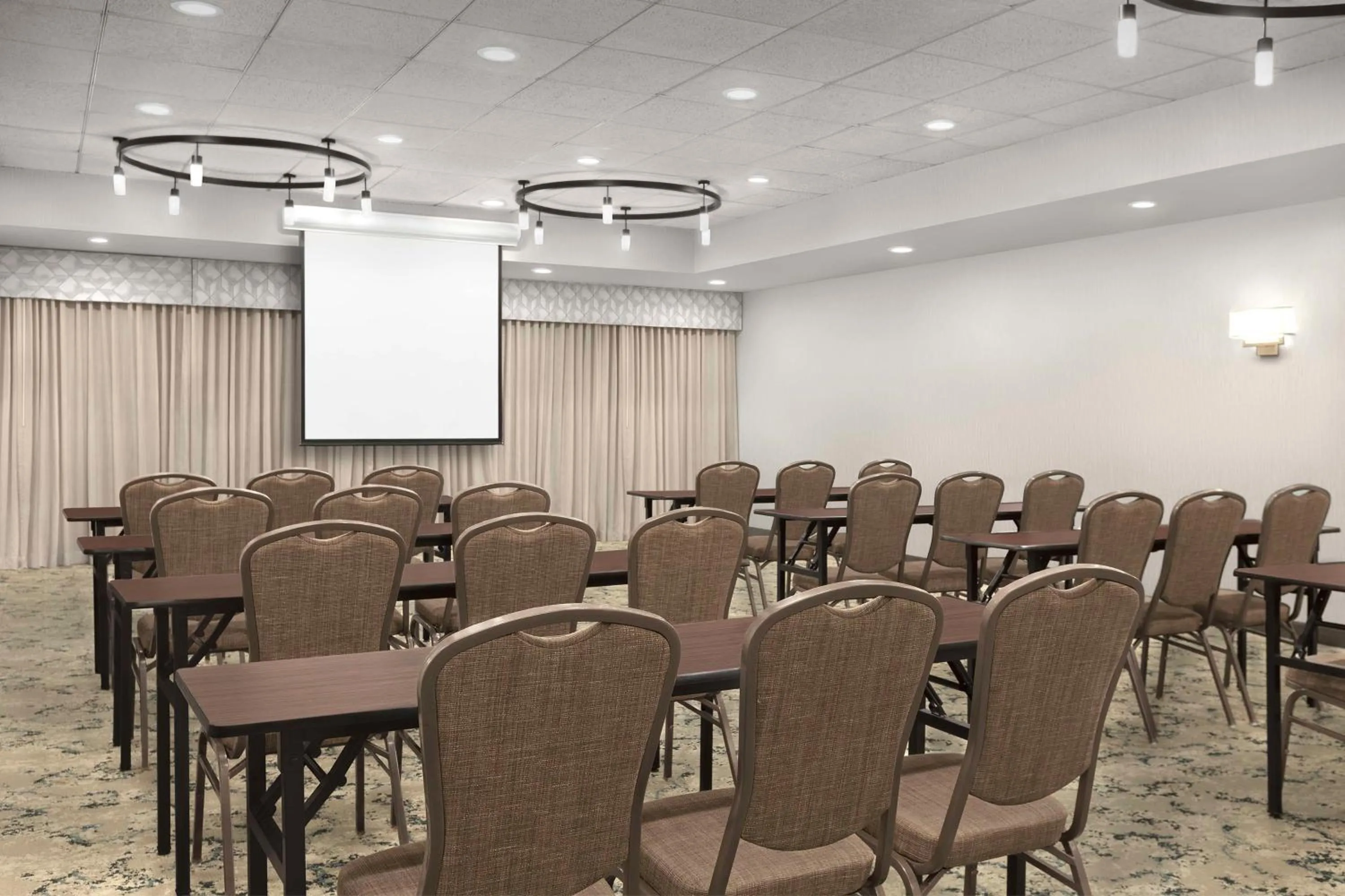 Meeting/conference room in Hilton Garden Inn Raleigh Capital Blvd I-540