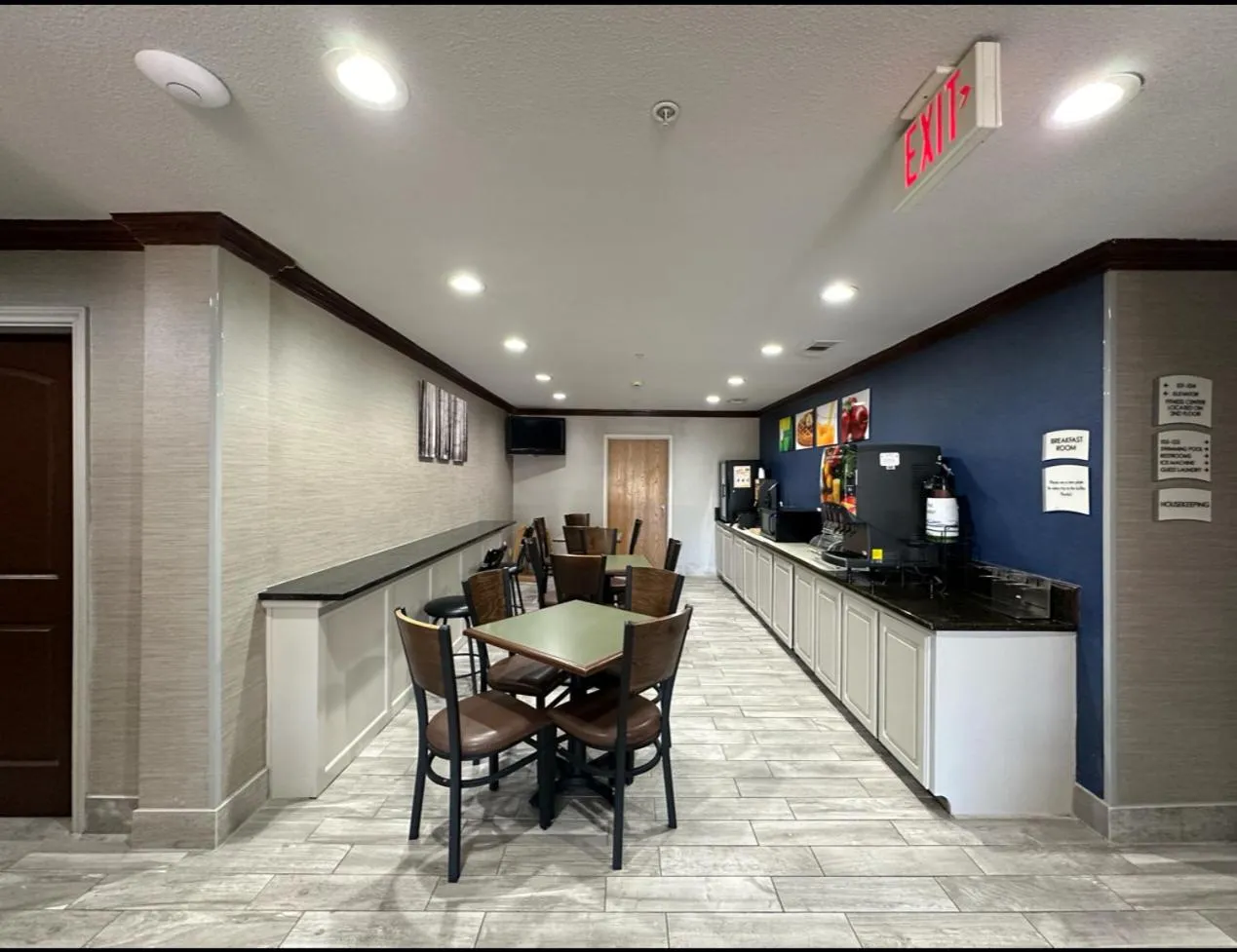 Breakfast in Quality Inn Hillsboro