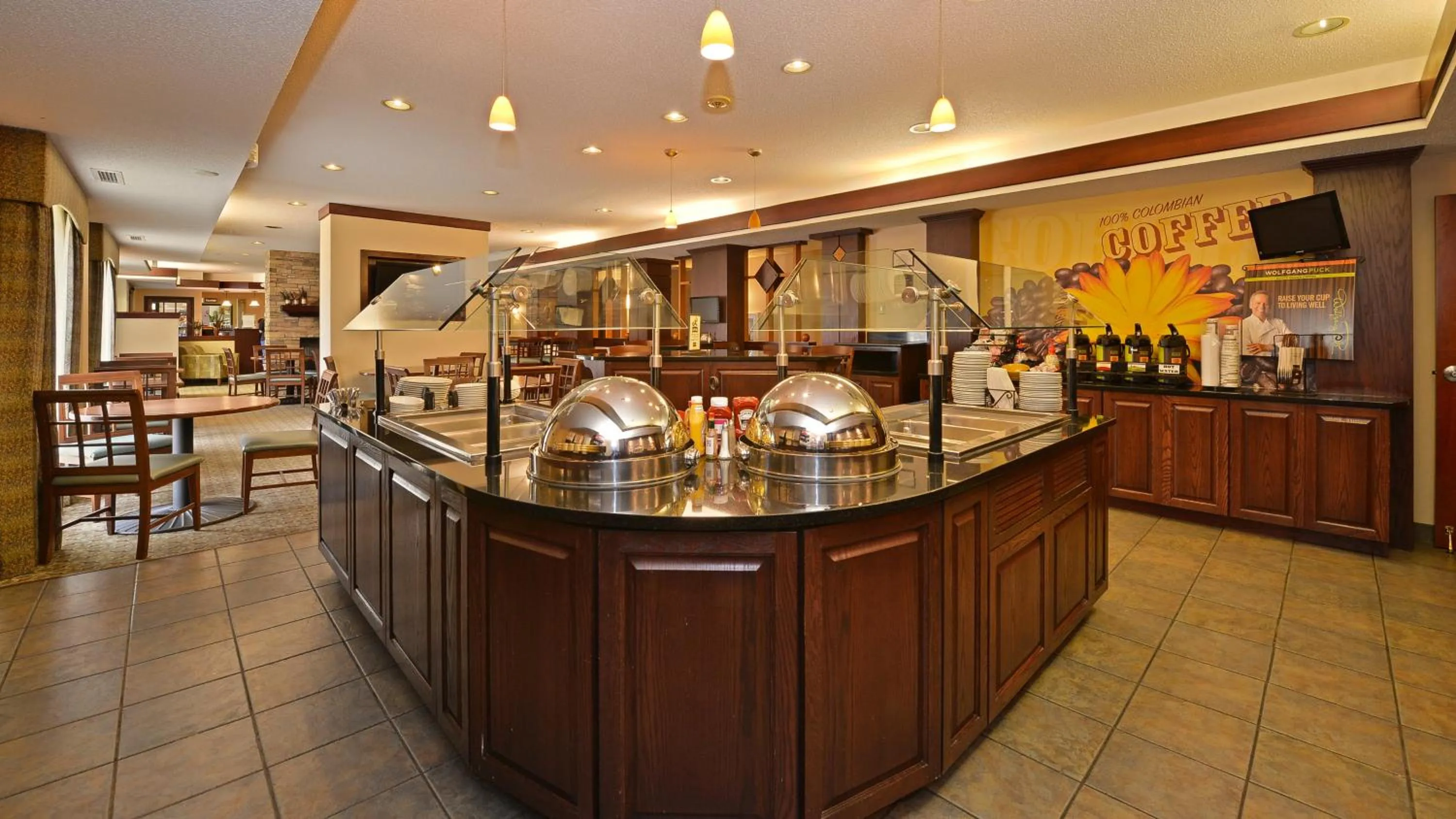 Breakfast in Staybridge Suites West Des Moines by IHG