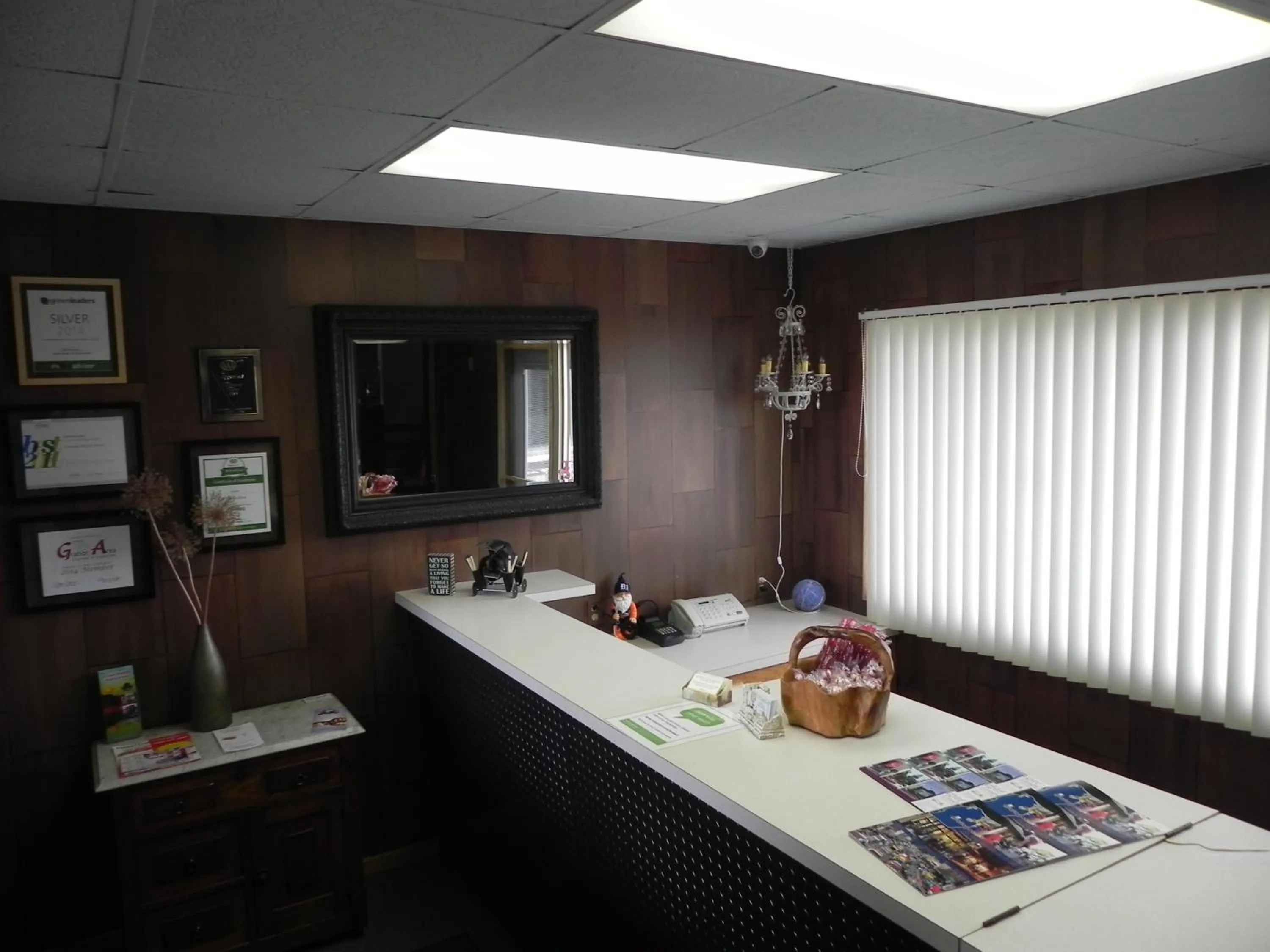 Facade/entrance in The Triangle Motel