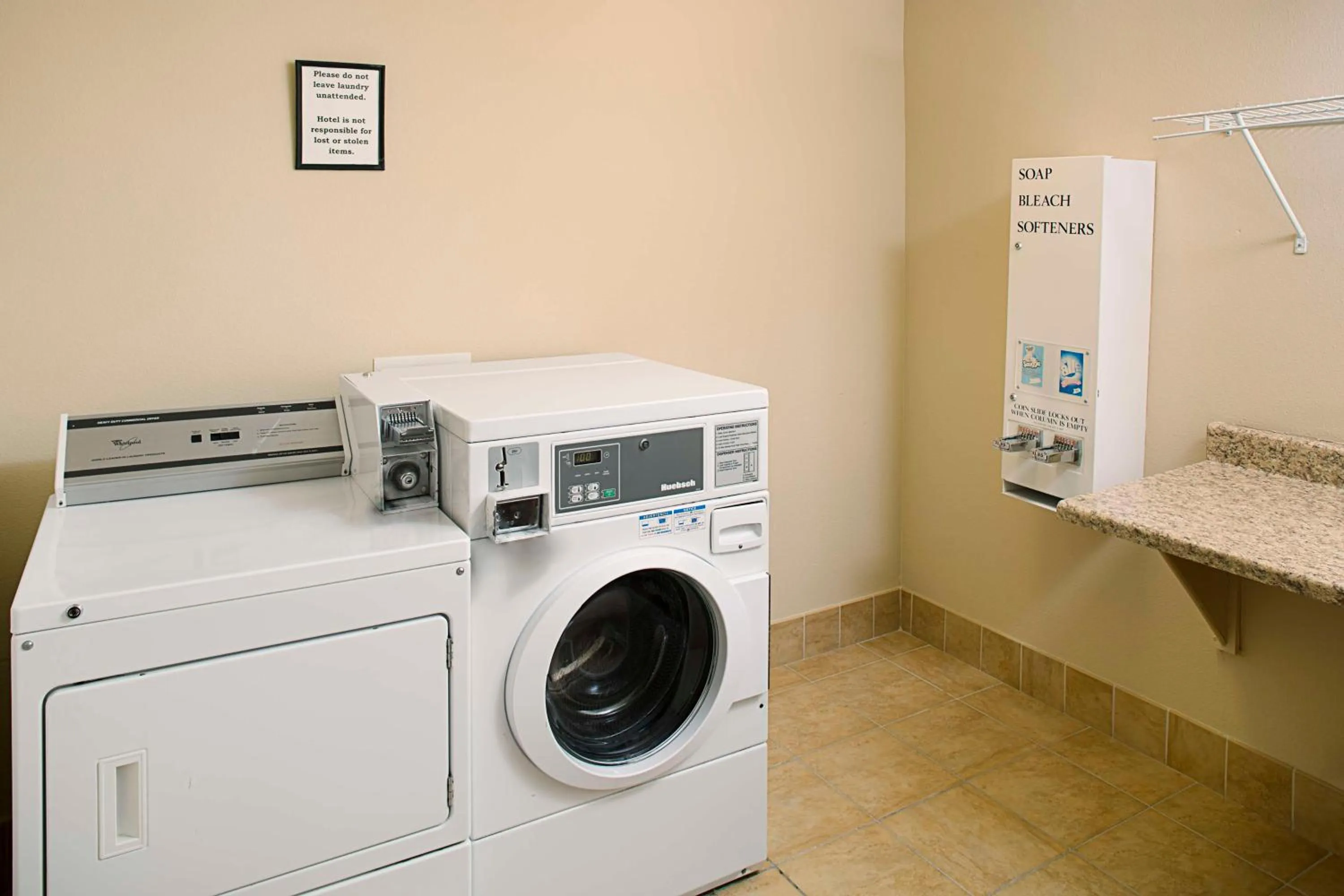 Property building in Hampton Inn & Suites - Mansfield