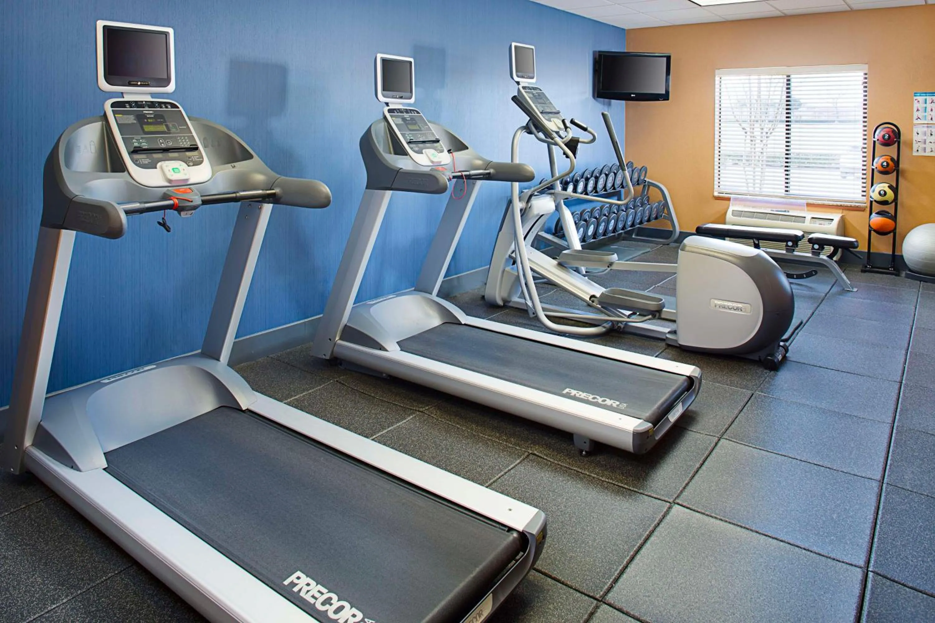 Fitness centre/facilities in Hampton Inn & Suites - Mansfield