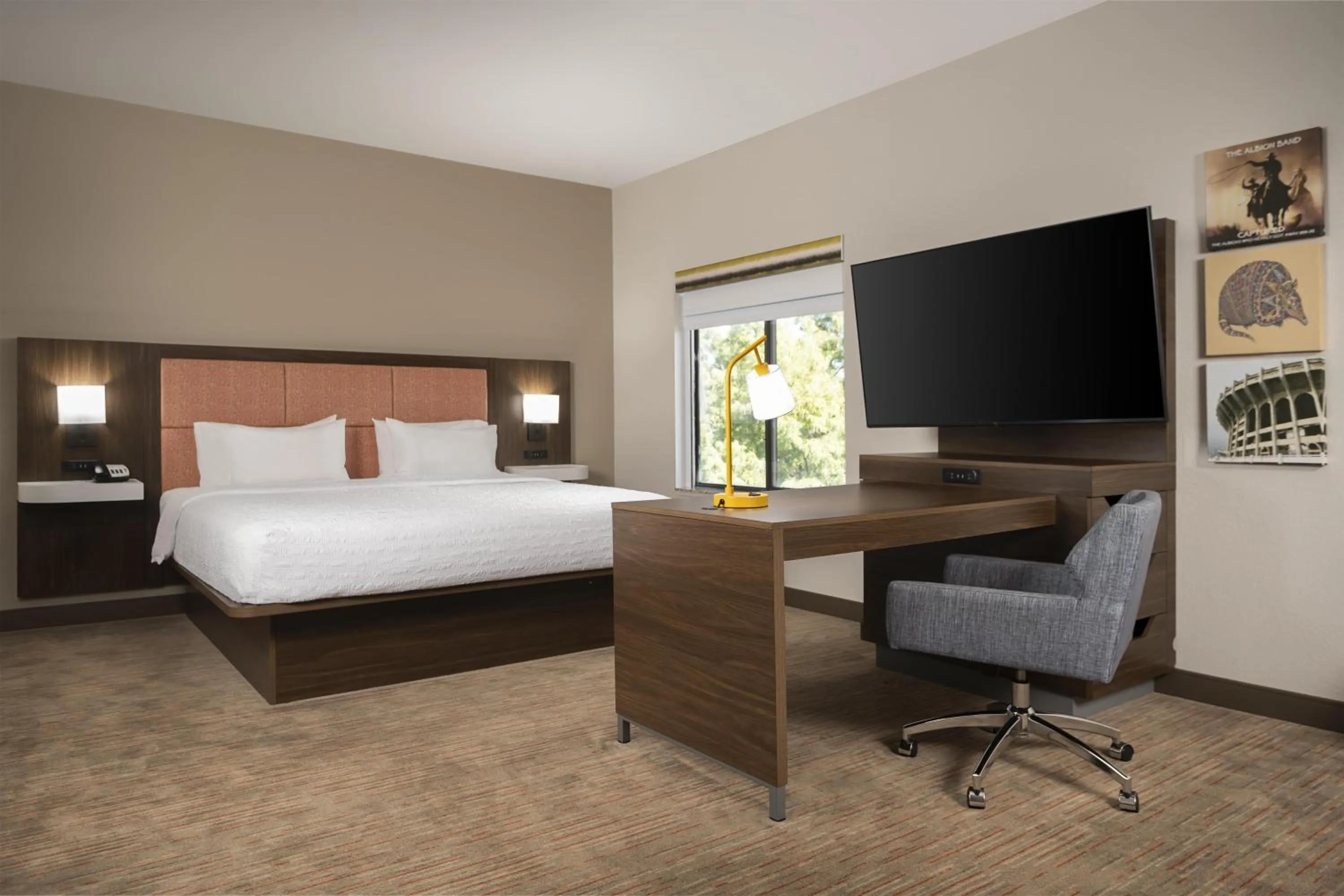 Bedroom, Bed in Hampton Inn & Suites - Mansfield