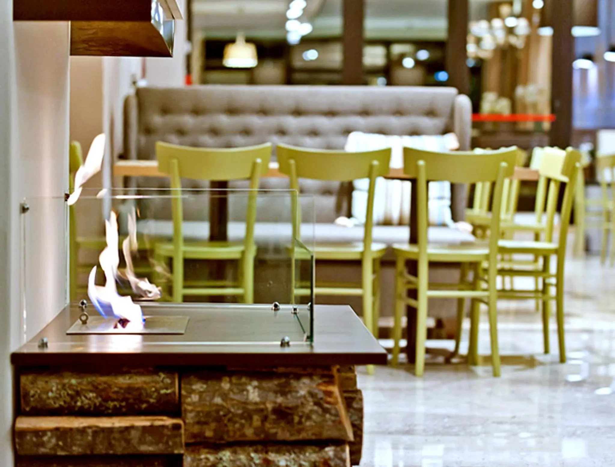 Communal lounge/ TV room in Hotel Ambassador