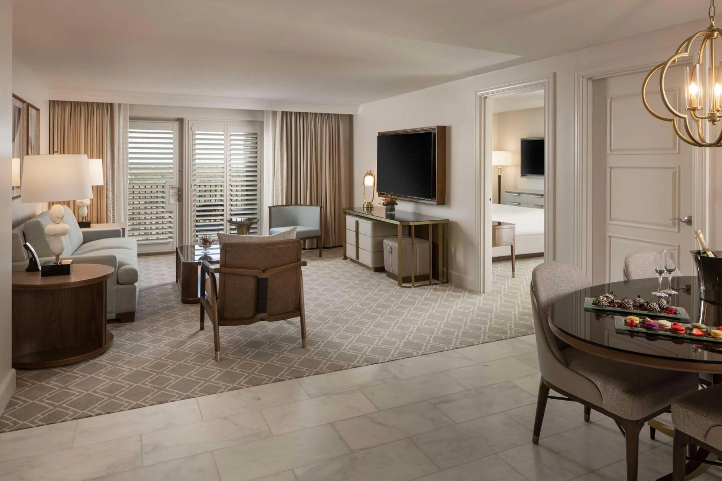 Living room in Waldorf Astoria Orlando - An Official Walt Disney World Hotel