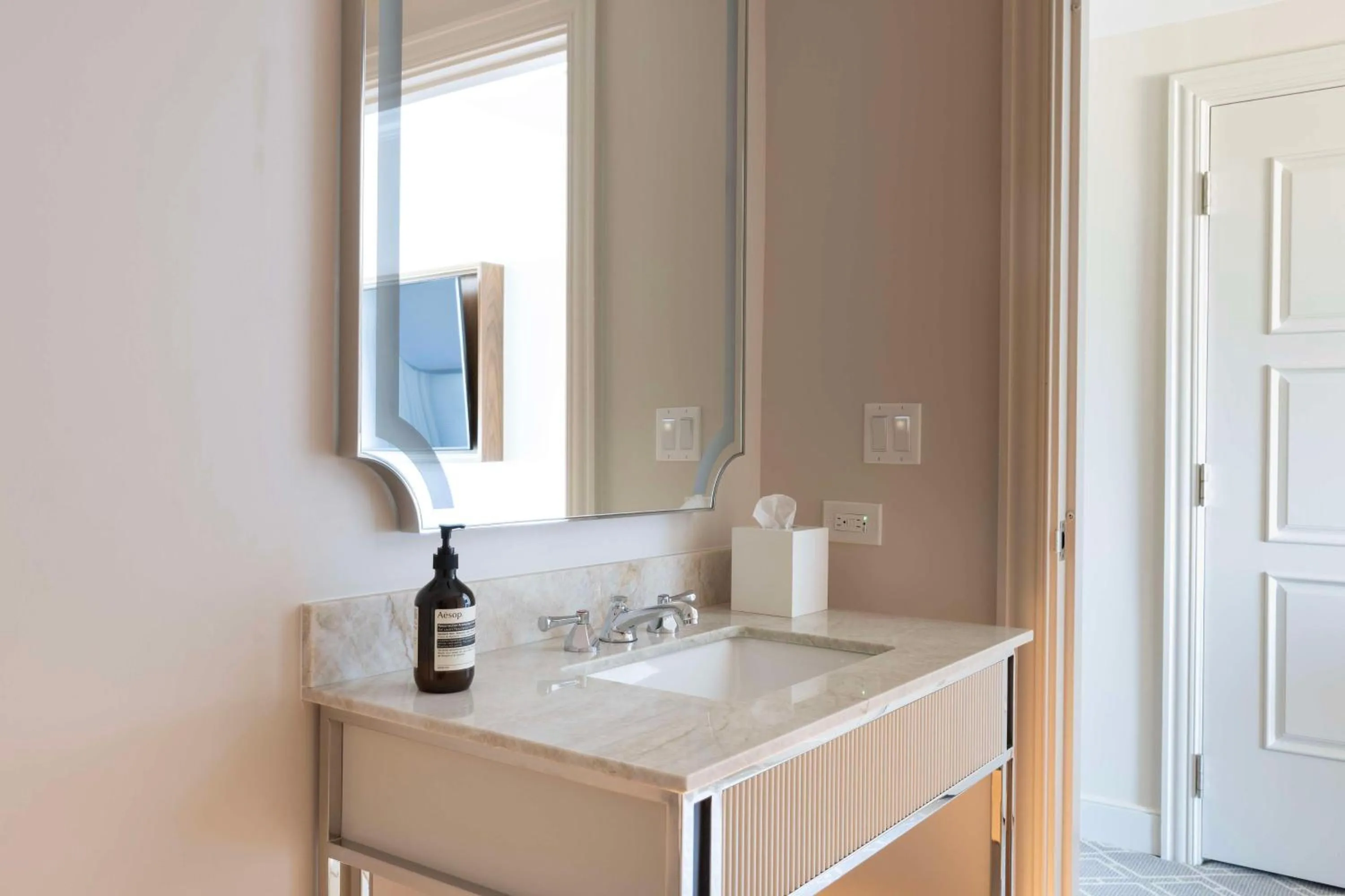 Bathroom in Waldorf Astoria Orlando - An Official Walt Disney World Hotel