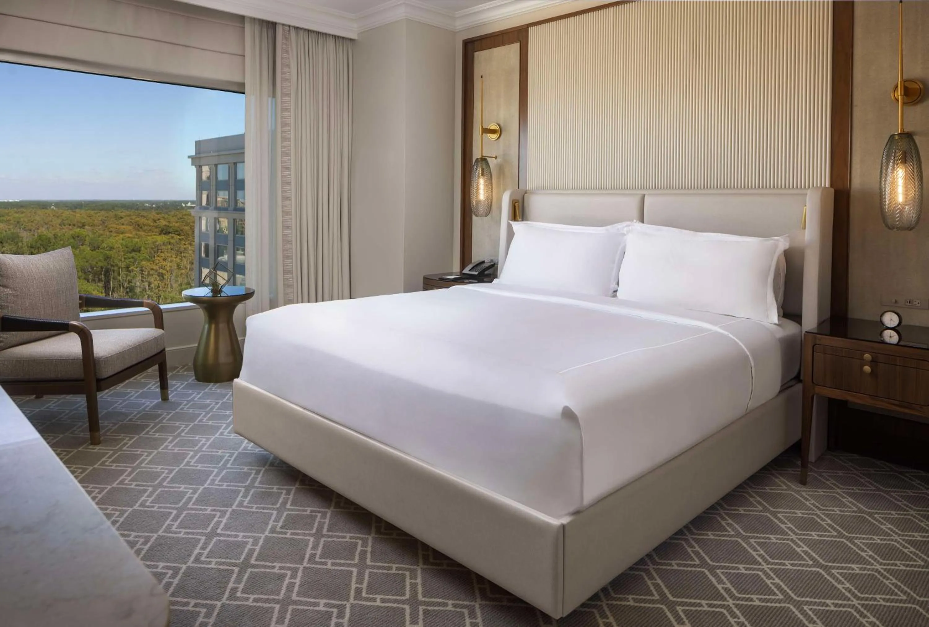 Living room, Bed in Waldorf Astoria Orlando - An Official Walt Disney World Hotel