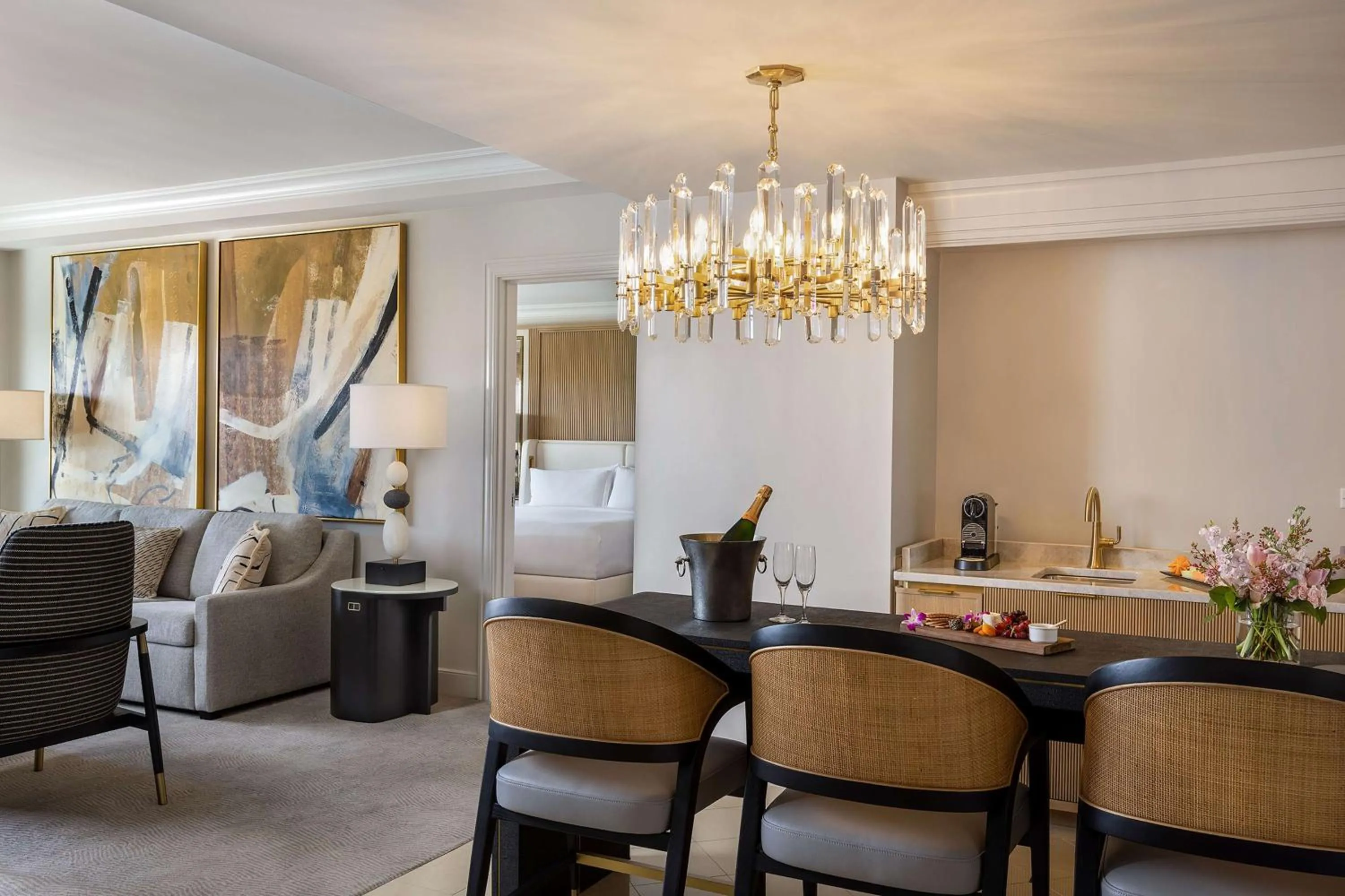 Living room in Waldorf Astoria Orlando - An Official Walt Disney World Hotel