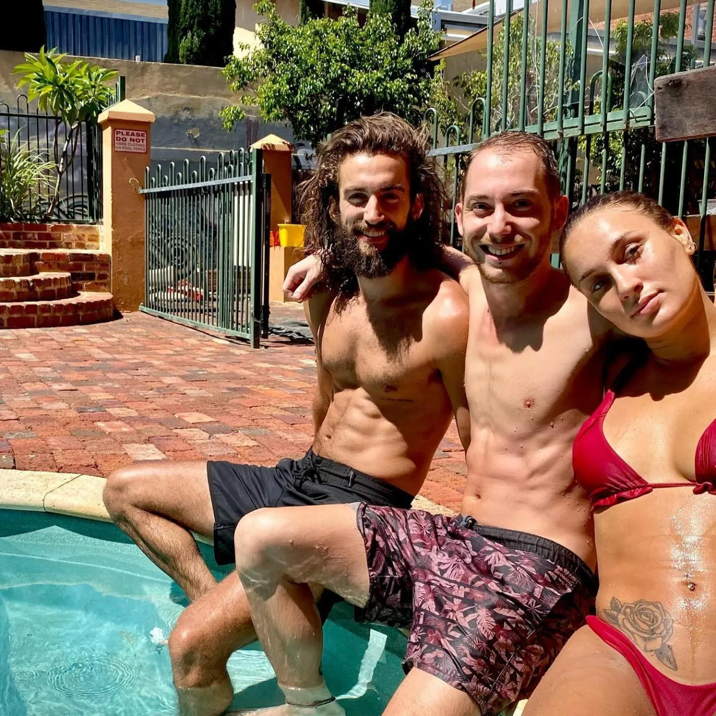 Day in Sundancer Backpackers Hostel