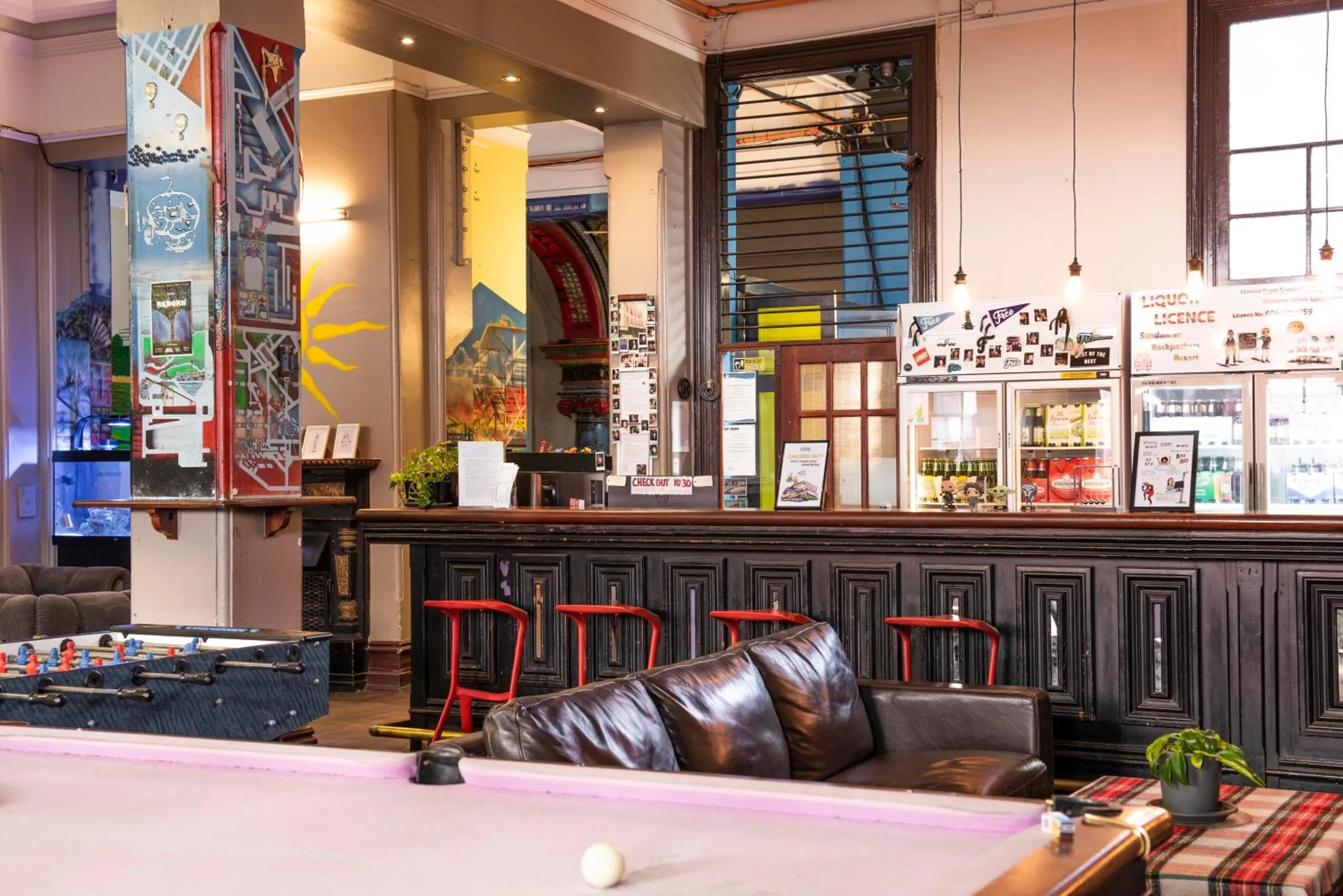 Lounge or bar in Sundancer Backpackers Hostel