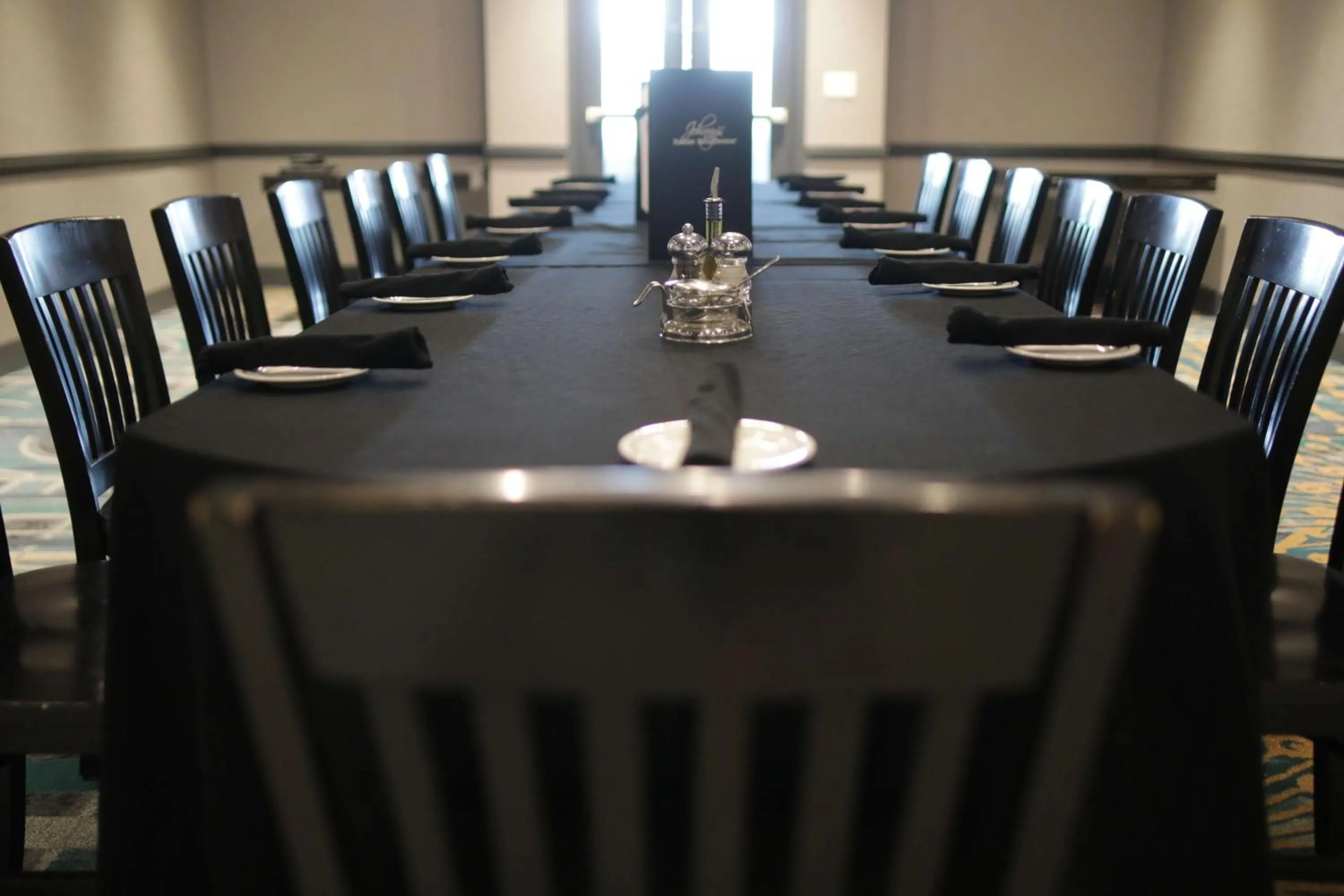 Restaurant/places to eat in The Rewind West Des Moines, Tapestry Collection By Hilton