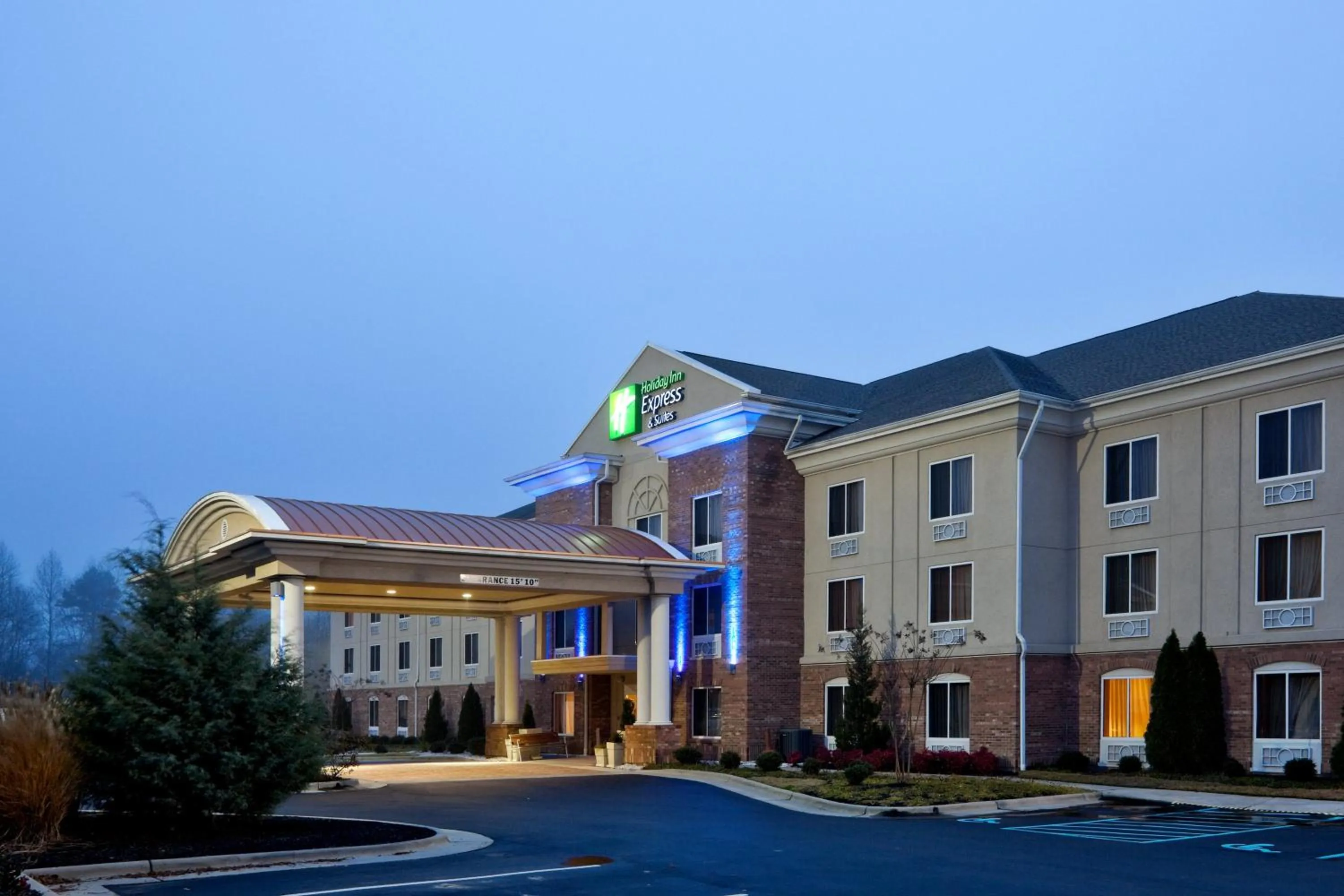 Property building in Holiday Inn Express Hotel & Suites High Point South by IHG