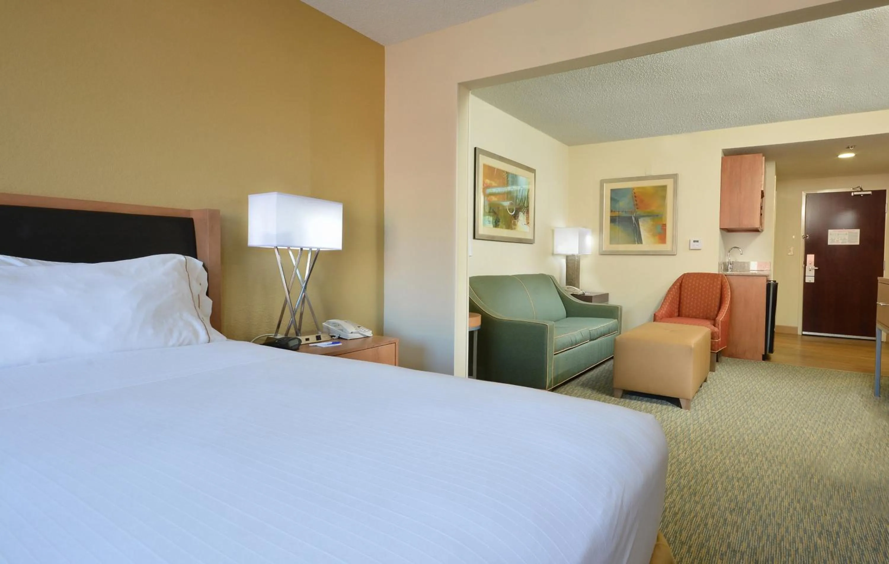 Photo of the whole room, Bed in Holiday Inn Express Hotel & Suites High Point South by IHG