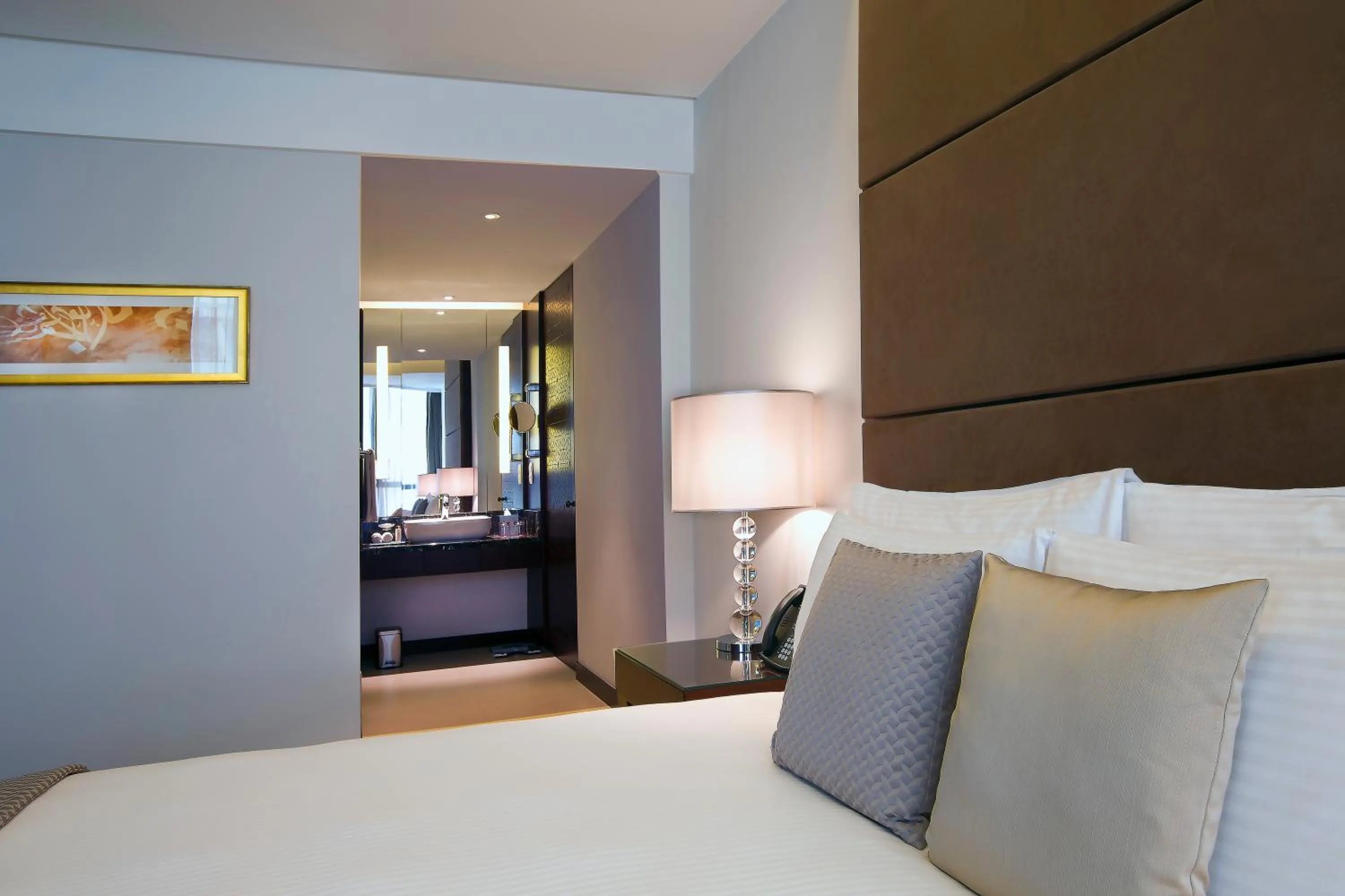 Bed in Bab Al Qasr Residence