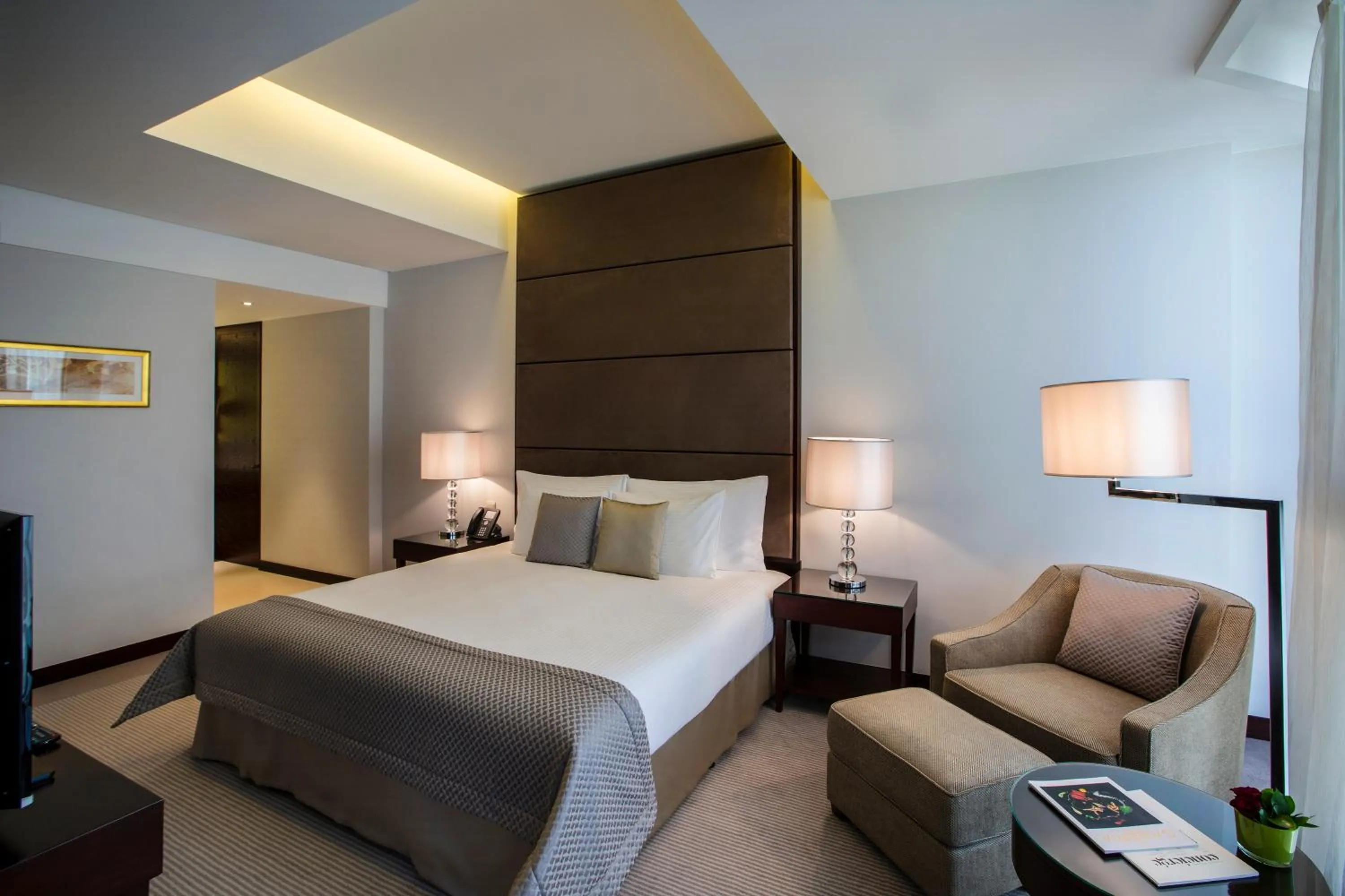 Bed in Bab Al Qasr Residence