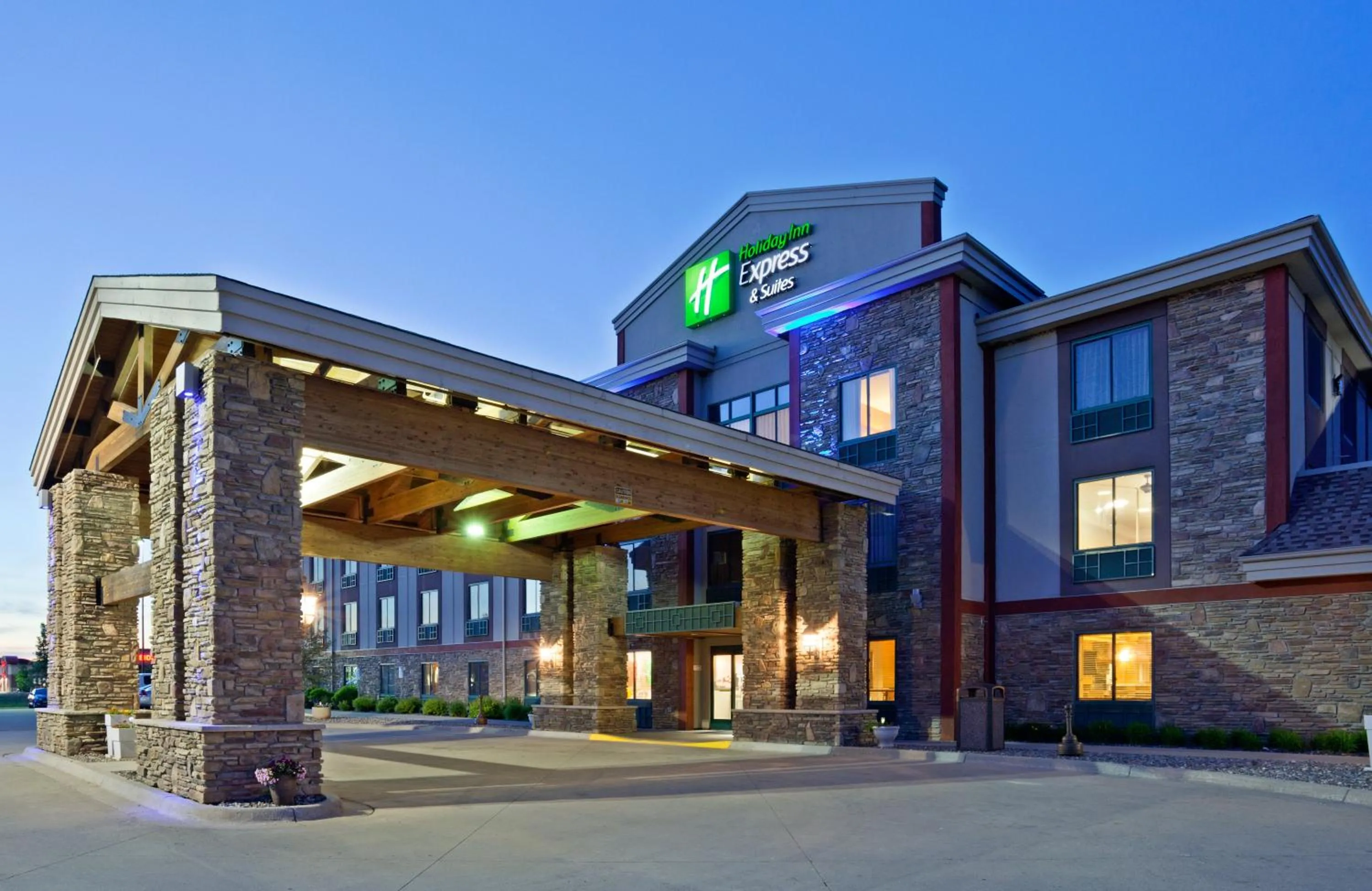 Property building in Holiday Inn Express Hotel & Suites Brainerd-Baxter by IHG