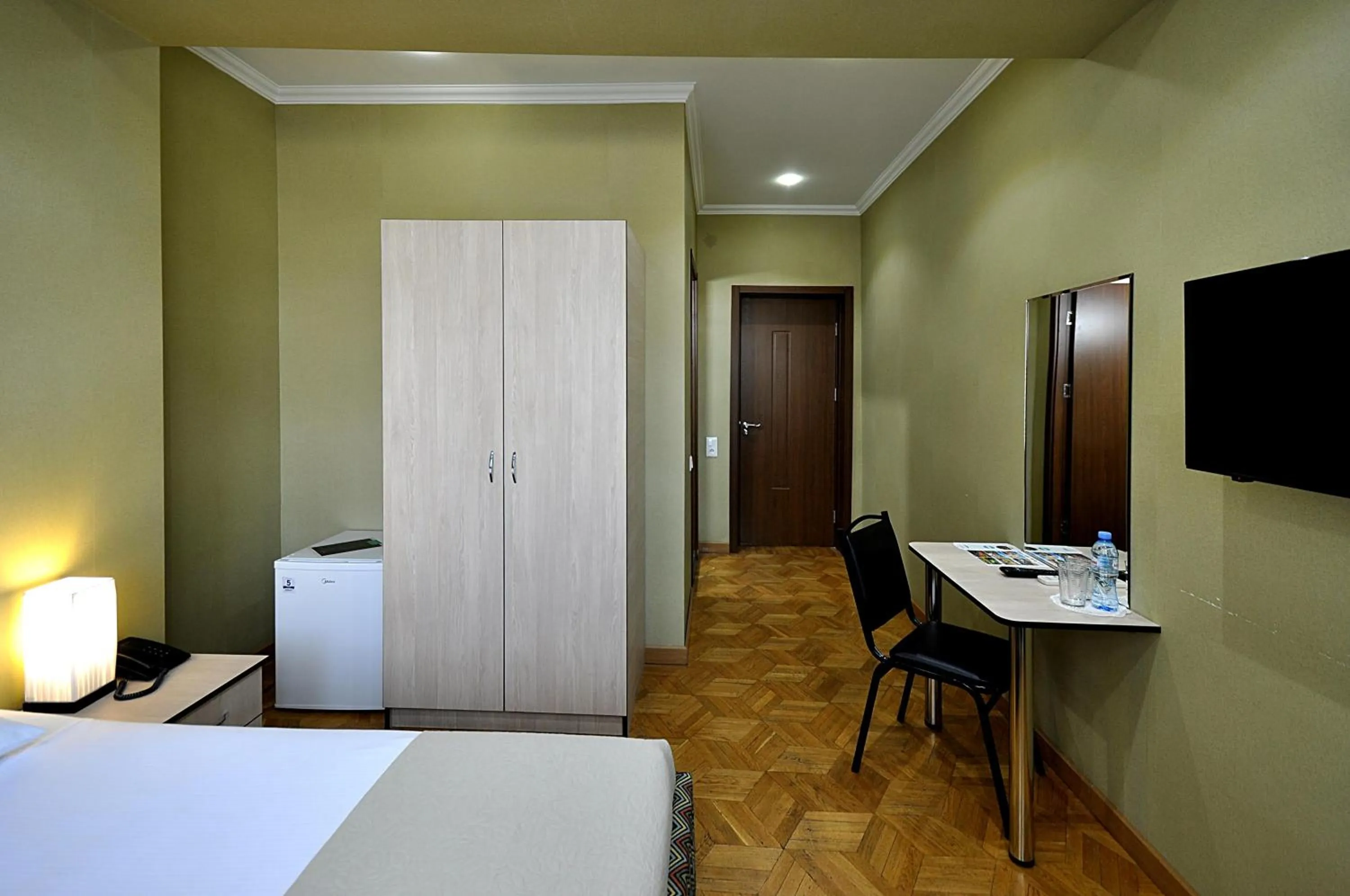 Photo of the whole room, Bed in Hotel Frida