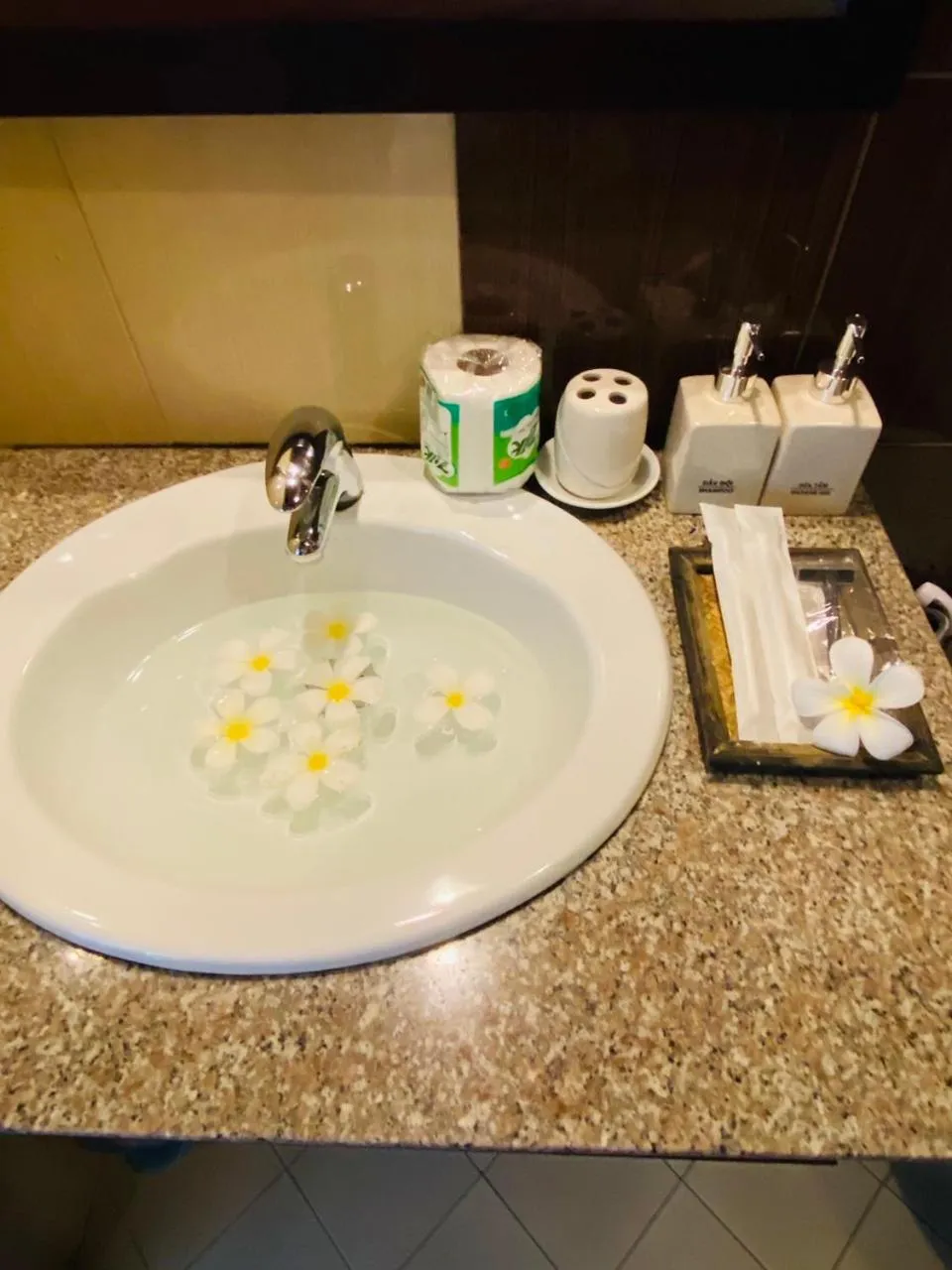 Bathroom in Luang Prabang Maison Vongprachan & Travel