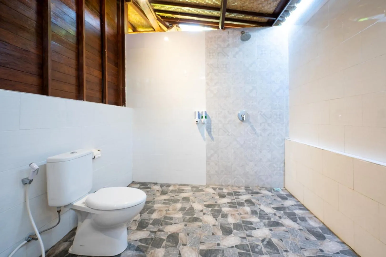 Bathroom in Karang Mas Villa Lembongan by ABM