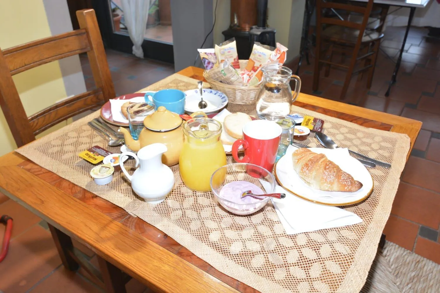 Restaurant/places to eat in Albergo Casa Al Sole