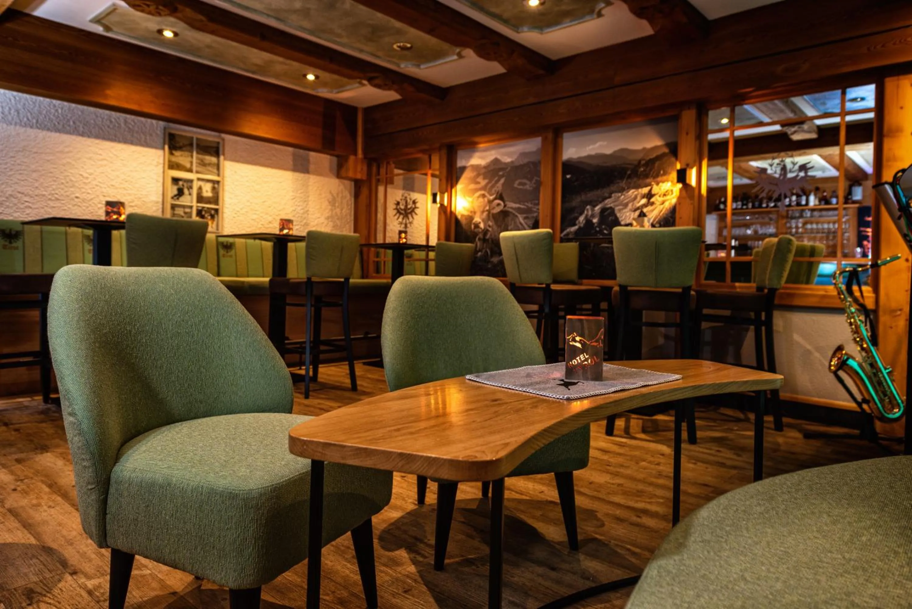 Lounge or bar in Hotel Tyrol - Oberstaufen PLUS Partner