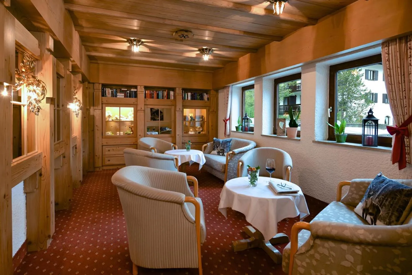 Communal lounge/ TV room in Hotel Tyrol - Oberstaufen PLUS Partner