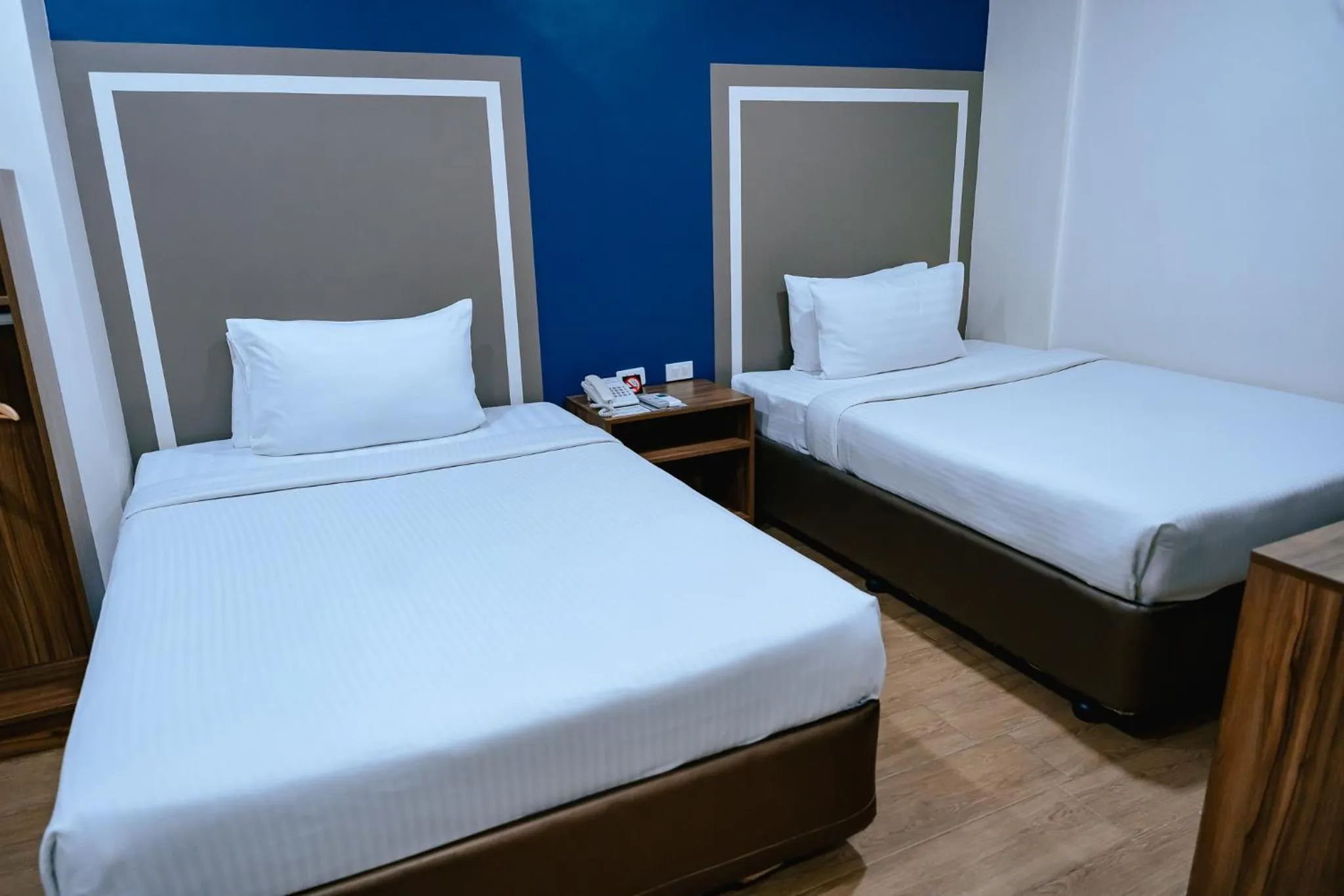 Bed in S Hotel & Residences