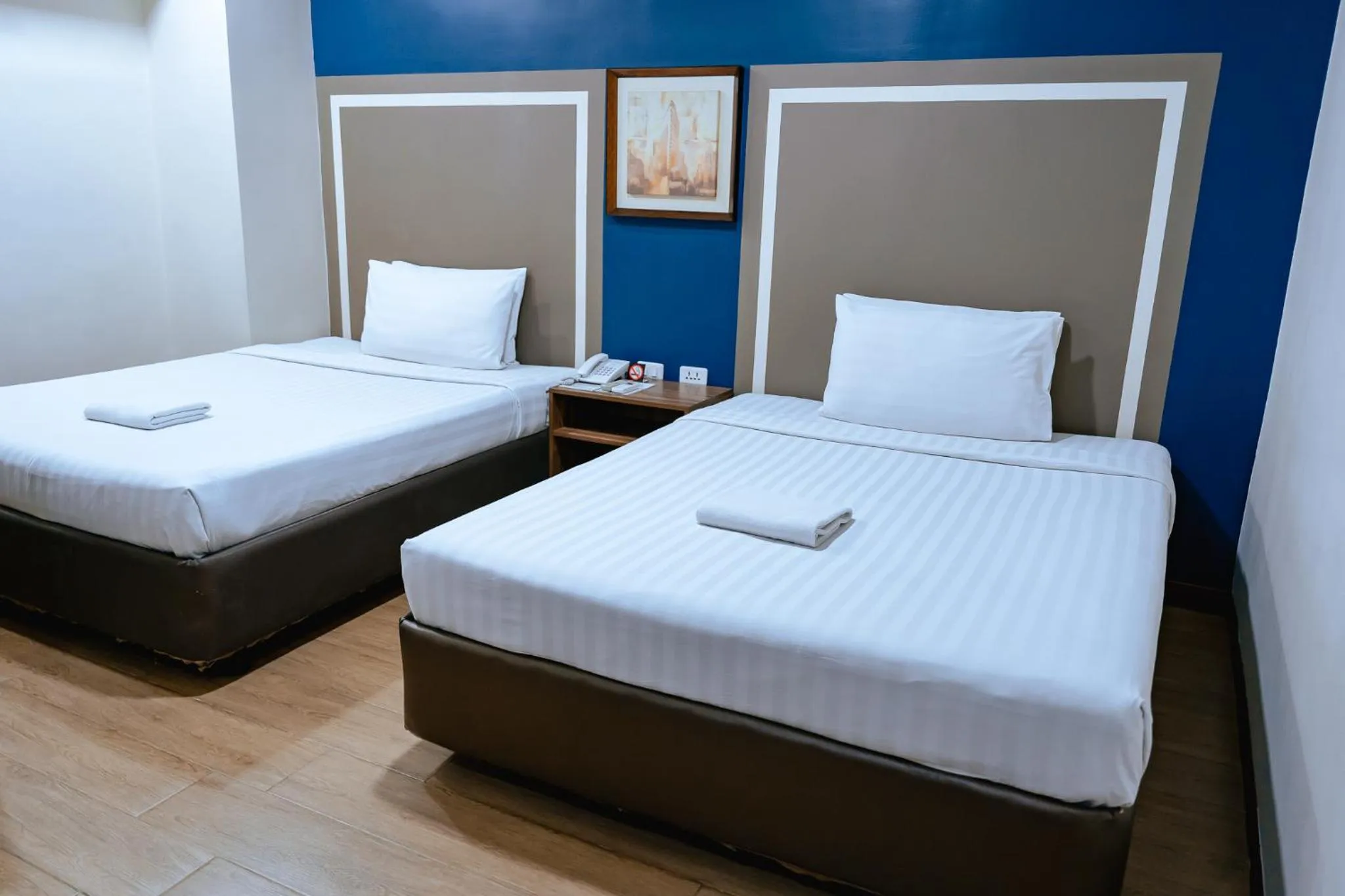 Bedroom, Bed in S Hotel & Residences