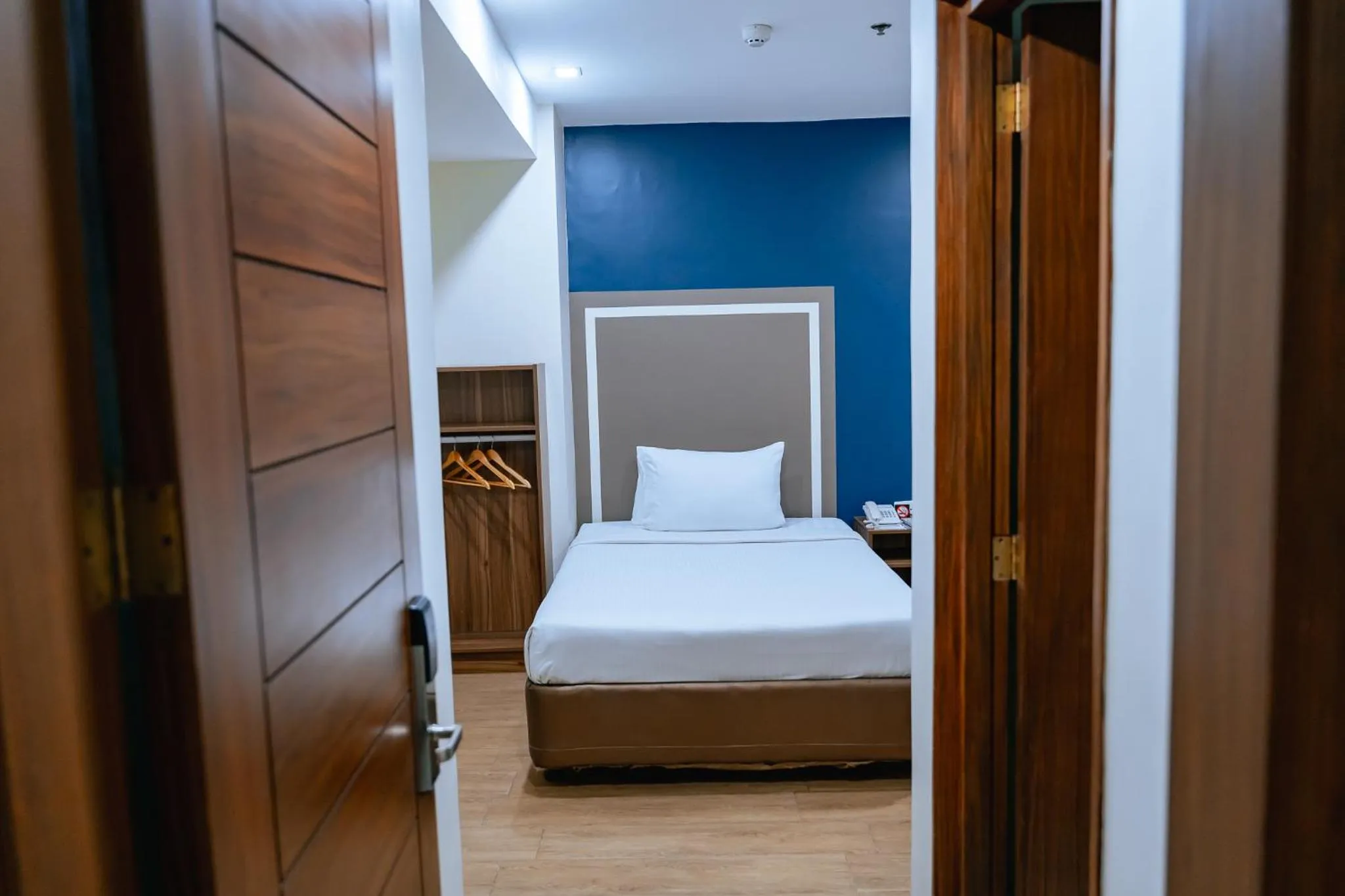 Bed in S Hotel & Residences