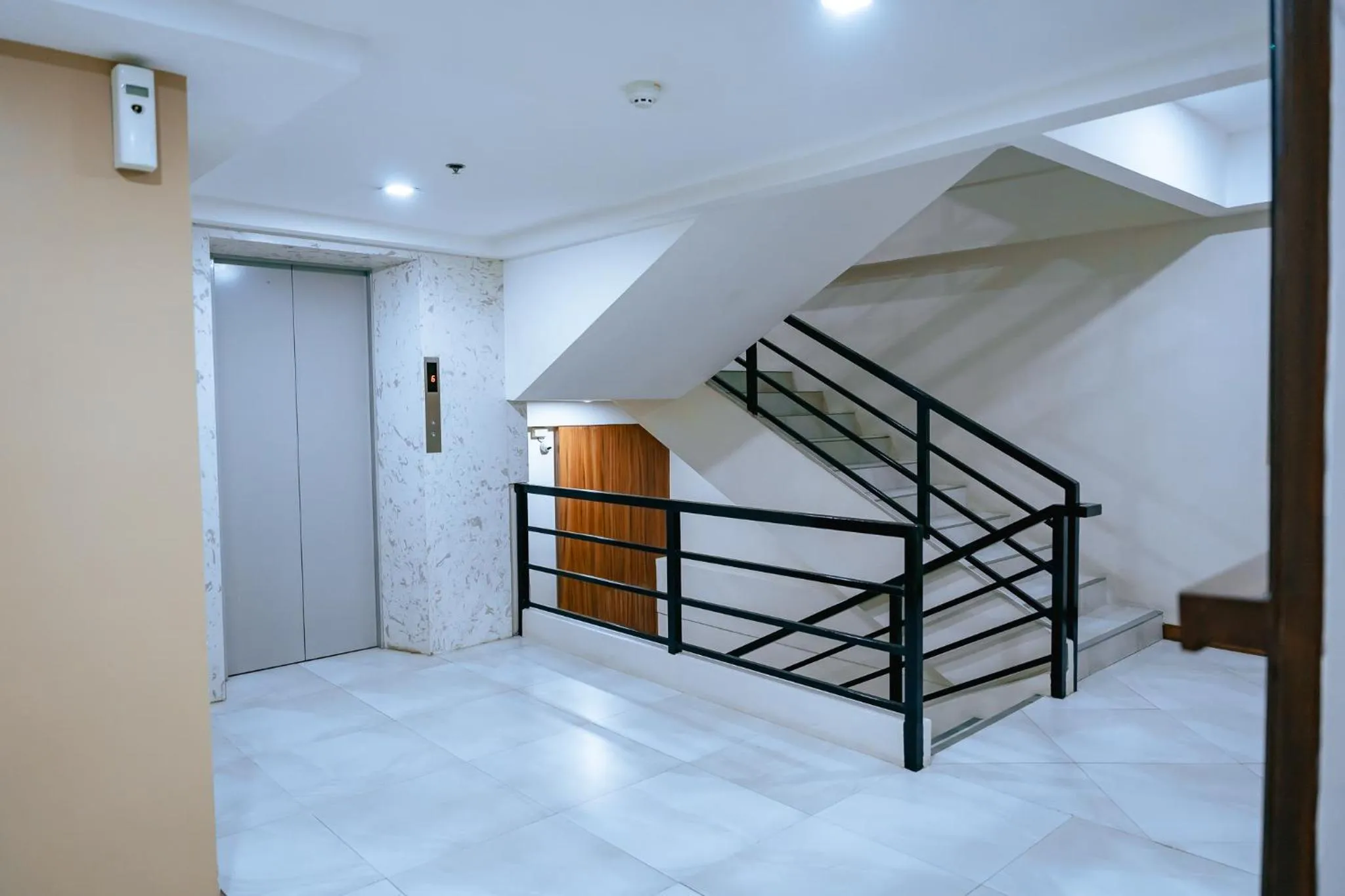 S Hotel & Residences