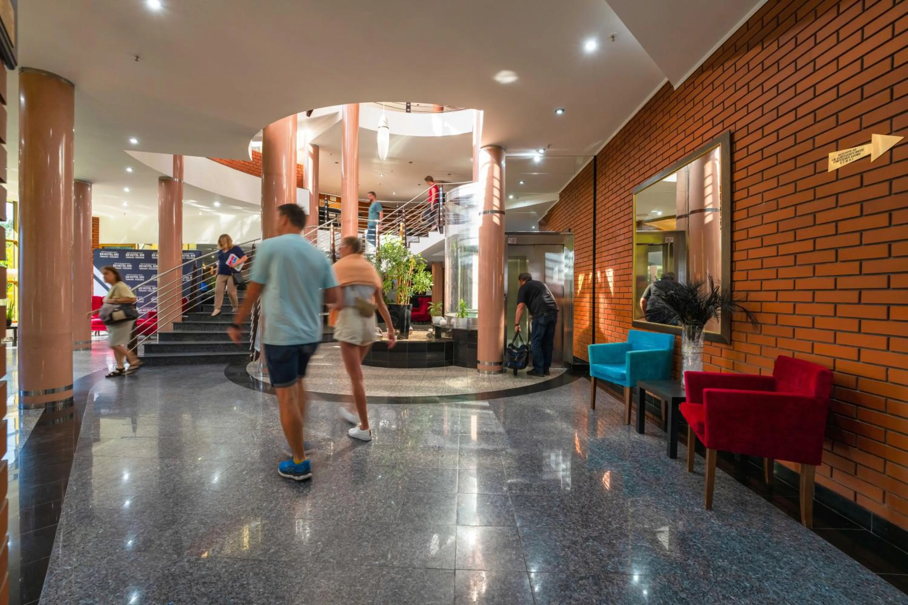 Lobby or reception in Hotel 500