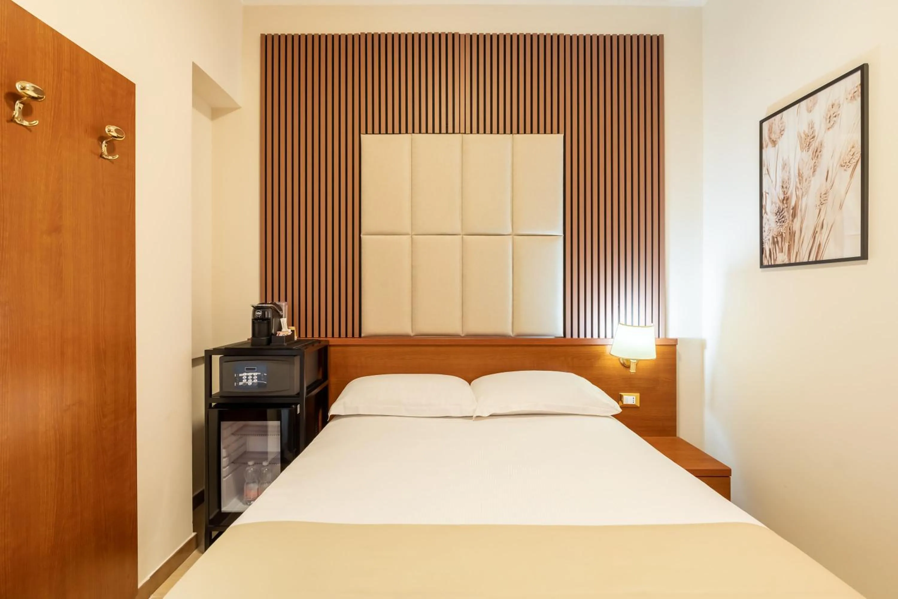 Coffee/tea facilities, Bed in AlbaDomus Affittacamere o GuestHouse