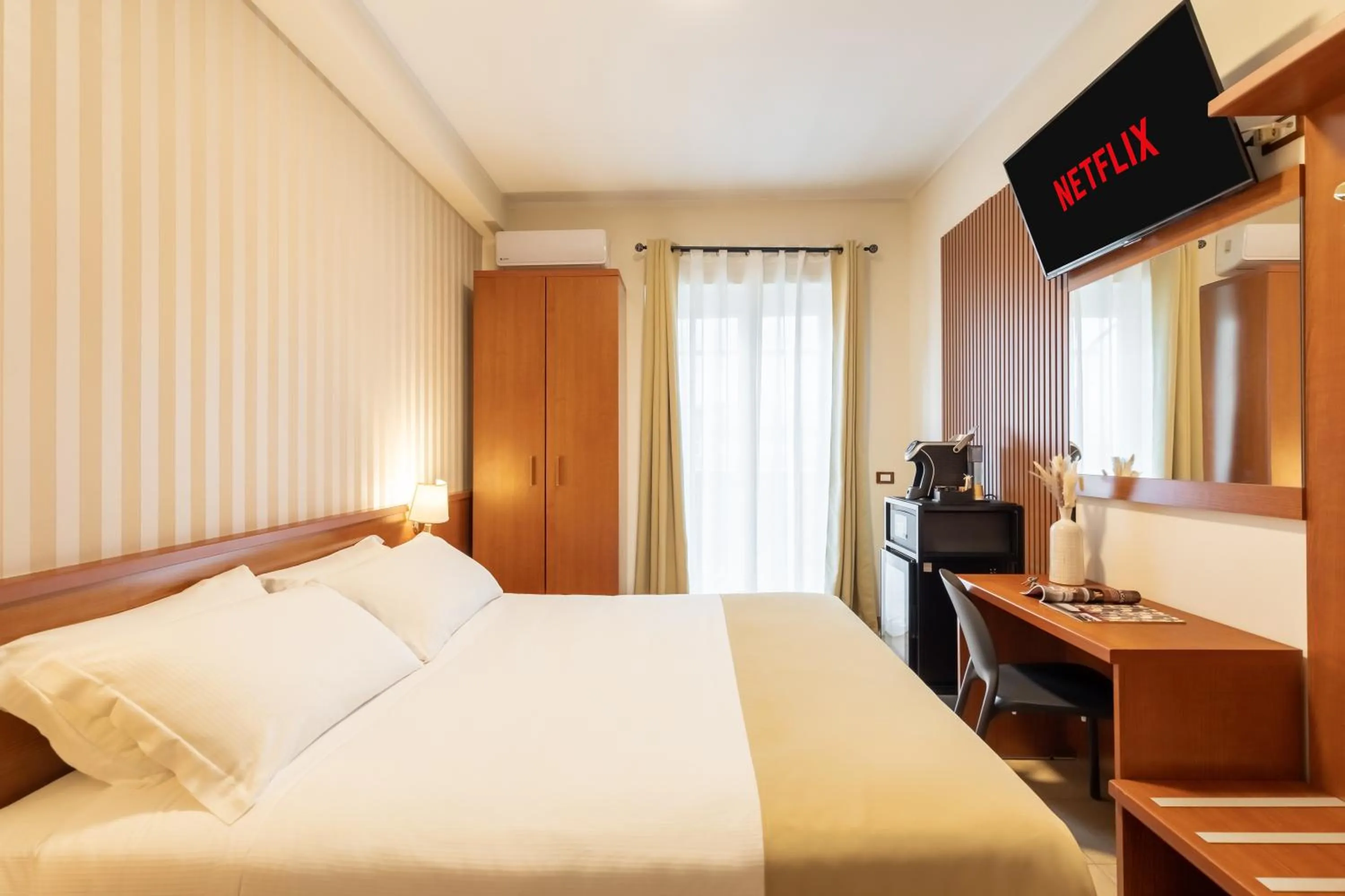 Photo of the whole room, Bed in AlbaDomus Affittacamere o GuestHouse