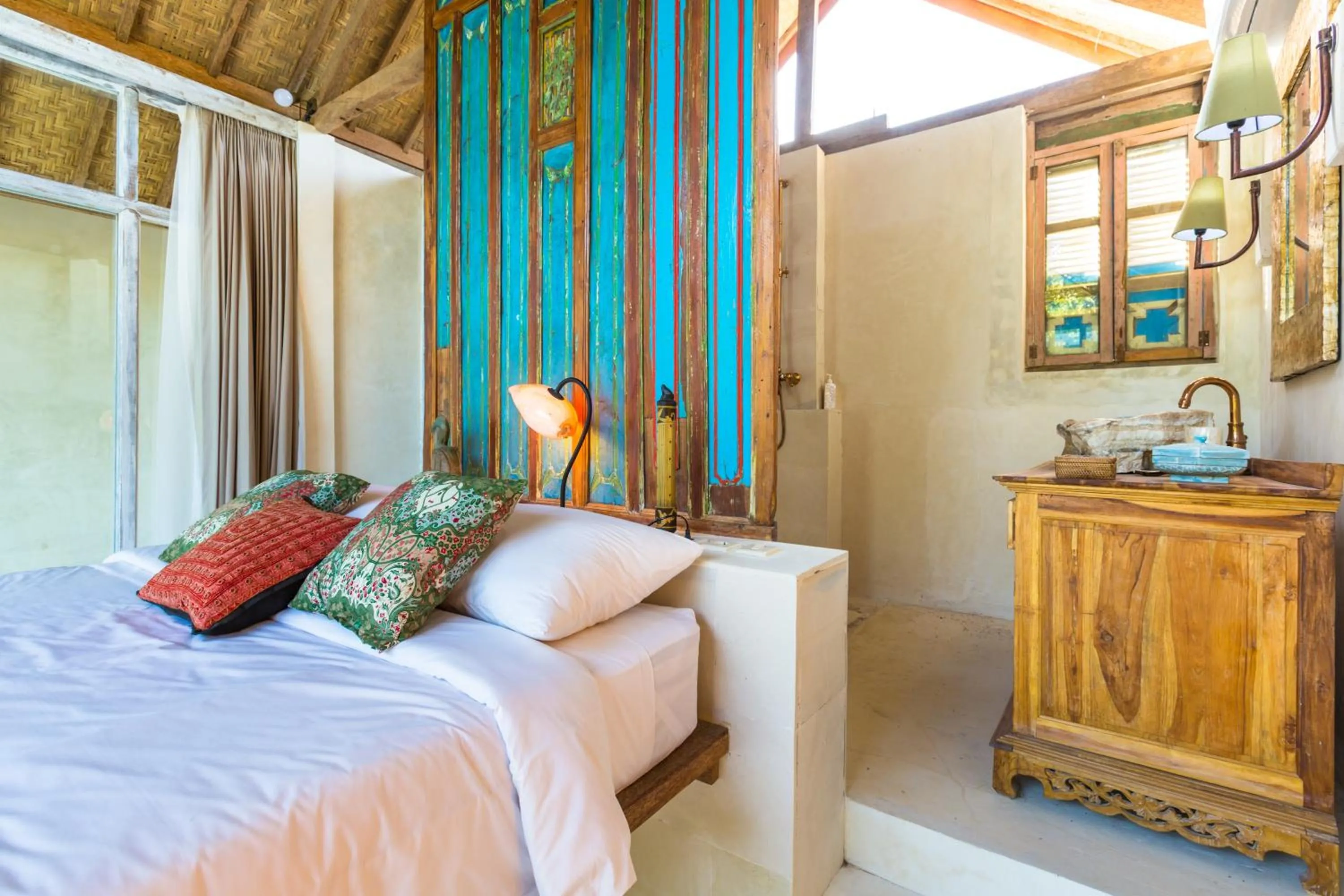 Photo of the whole room, Bed in BoHo Bingin Beach Bali