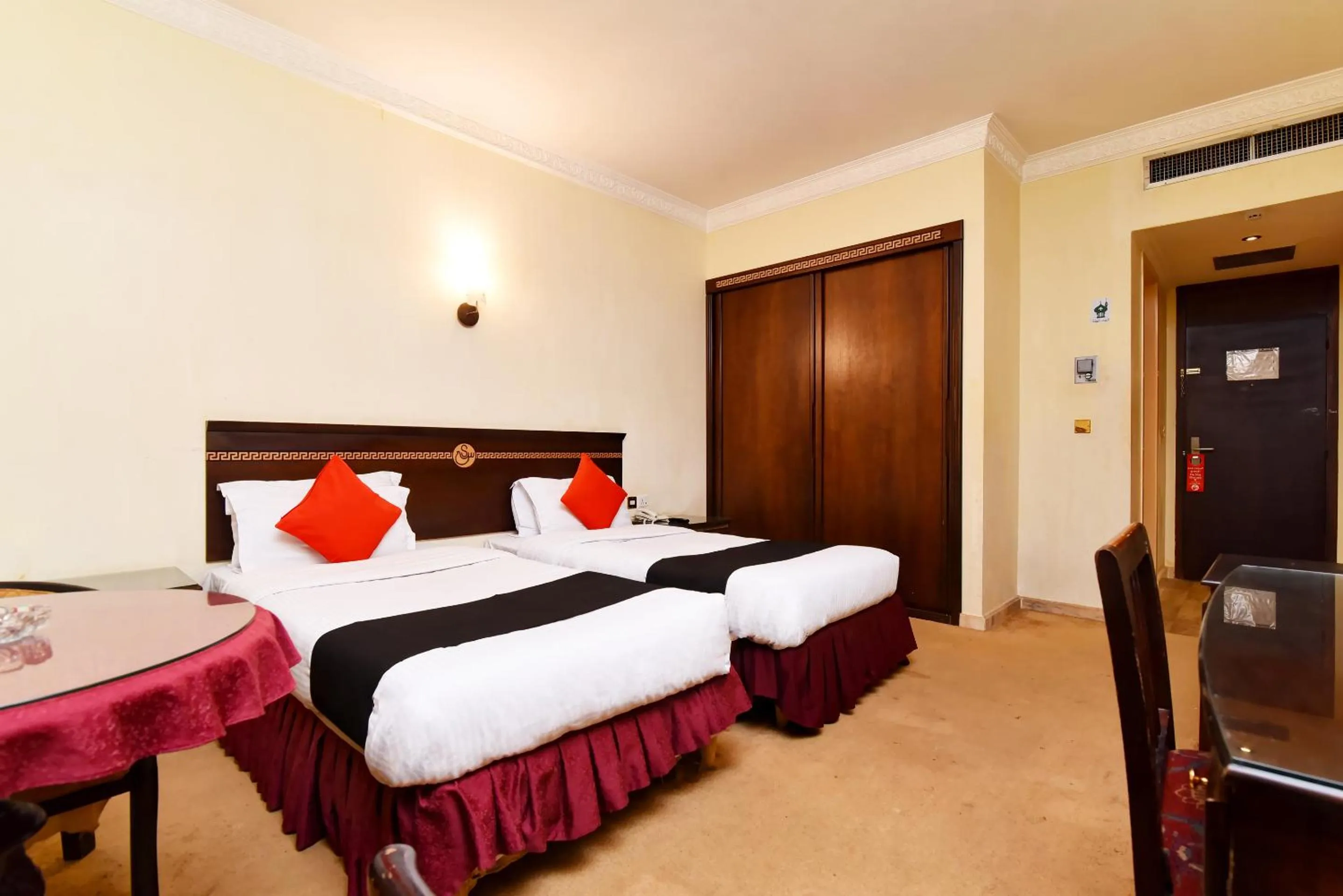 Photo of the whole room in Capital O 419 Al Safeer Hotel