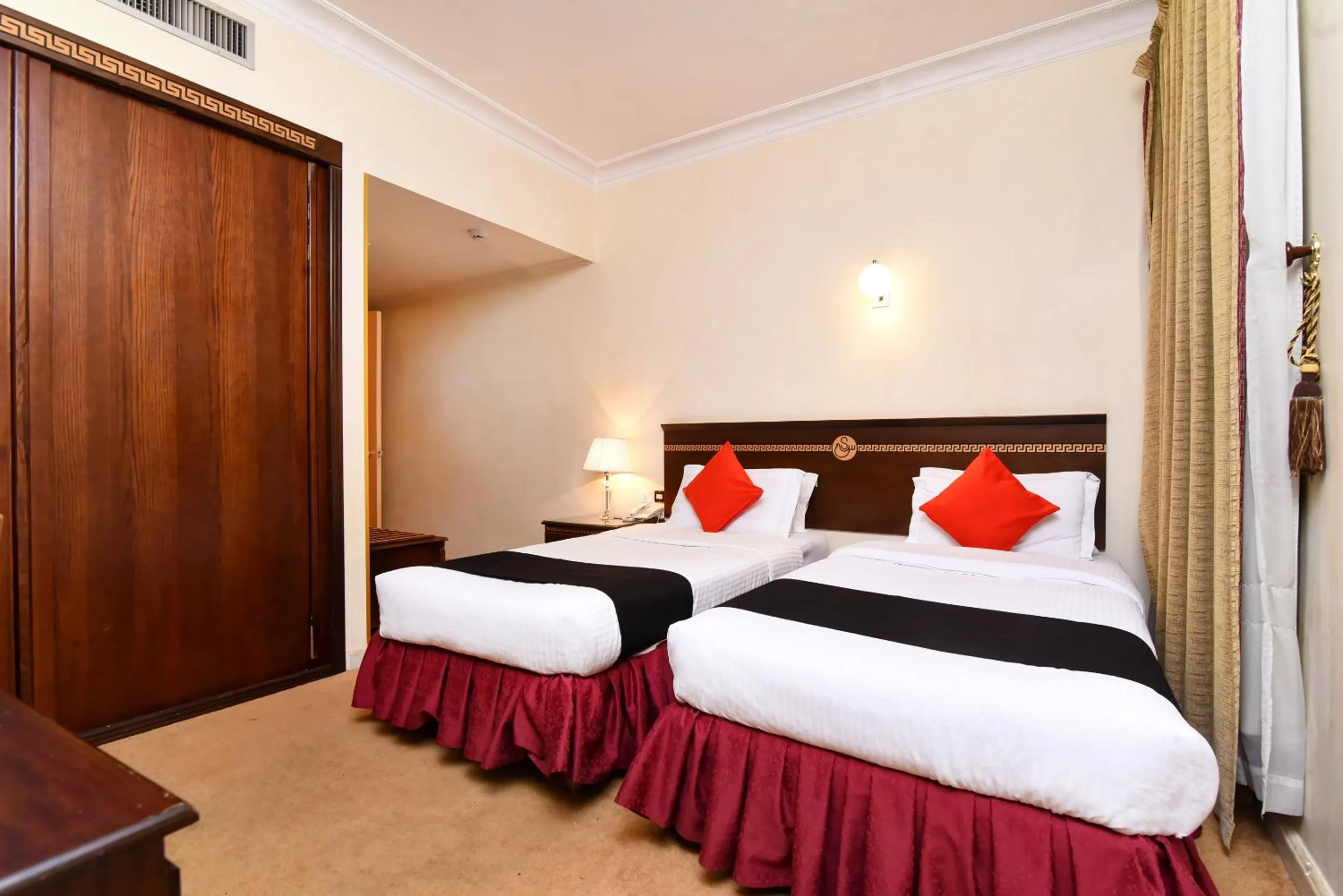 Photo of the whole room in Capital O 419 Al Safeer Hotel