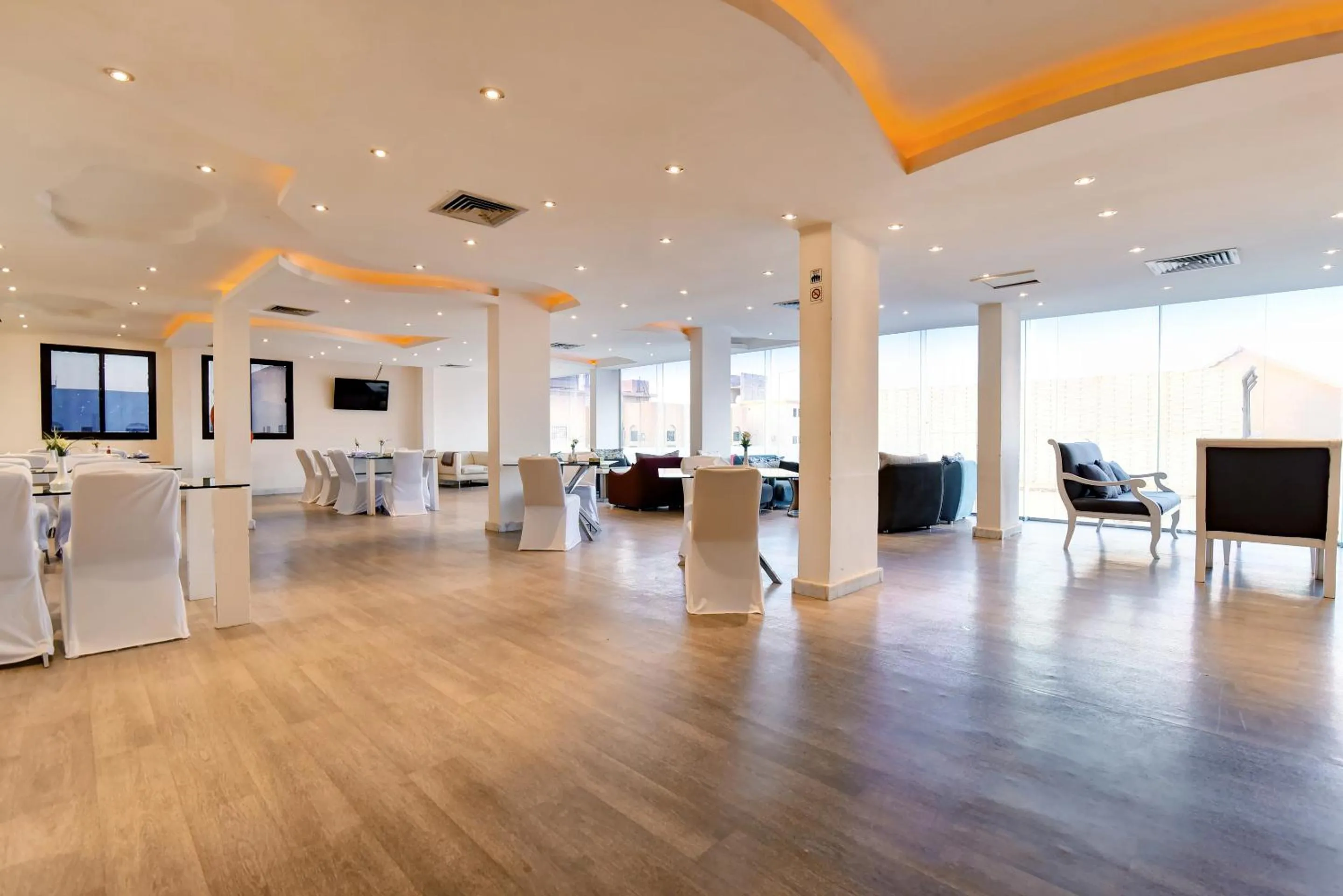 Lobby or reception in Capital O 419 Al Safeer Hotel