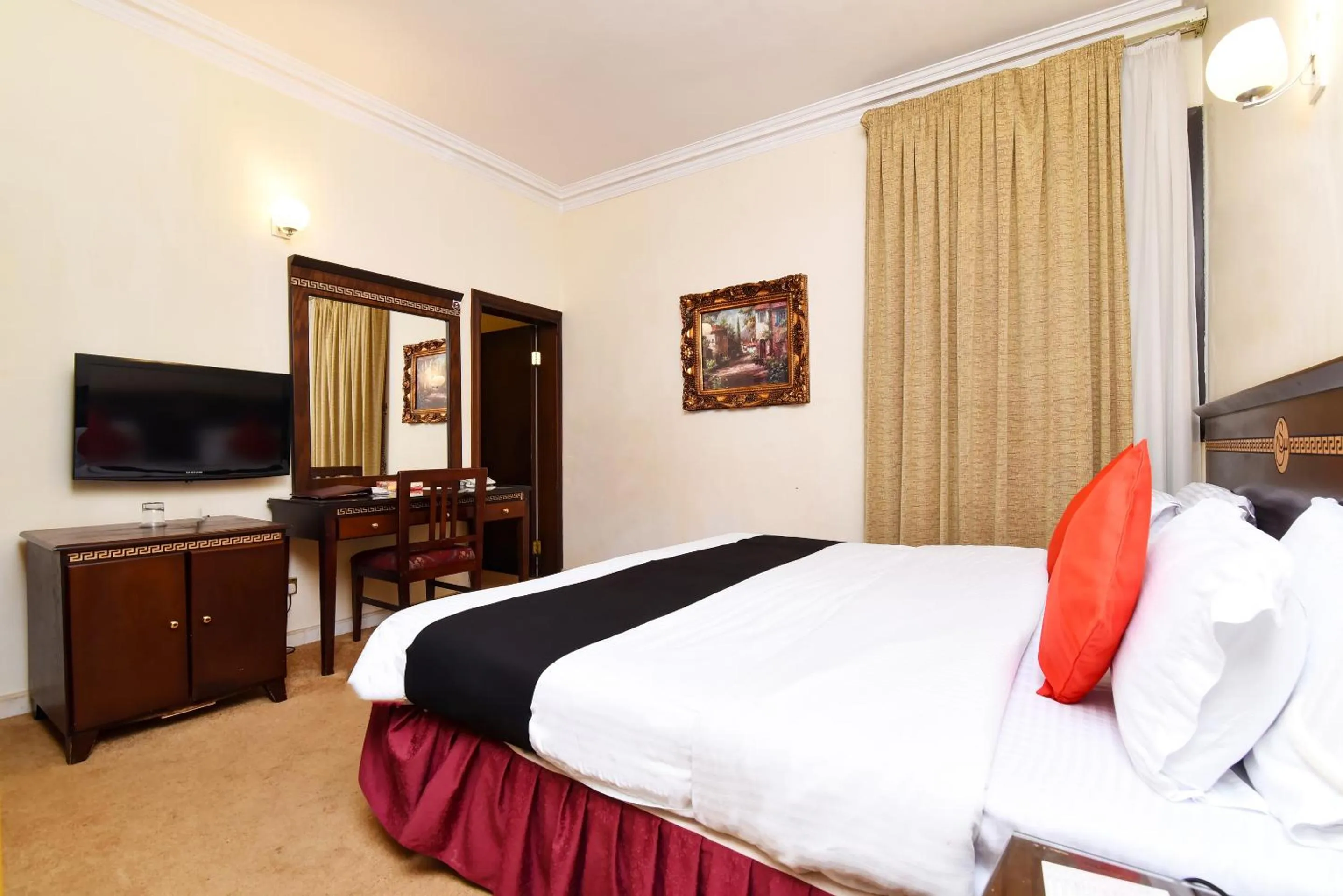 Photo of the whole room in Capital O 419 Al Safeer Hotel