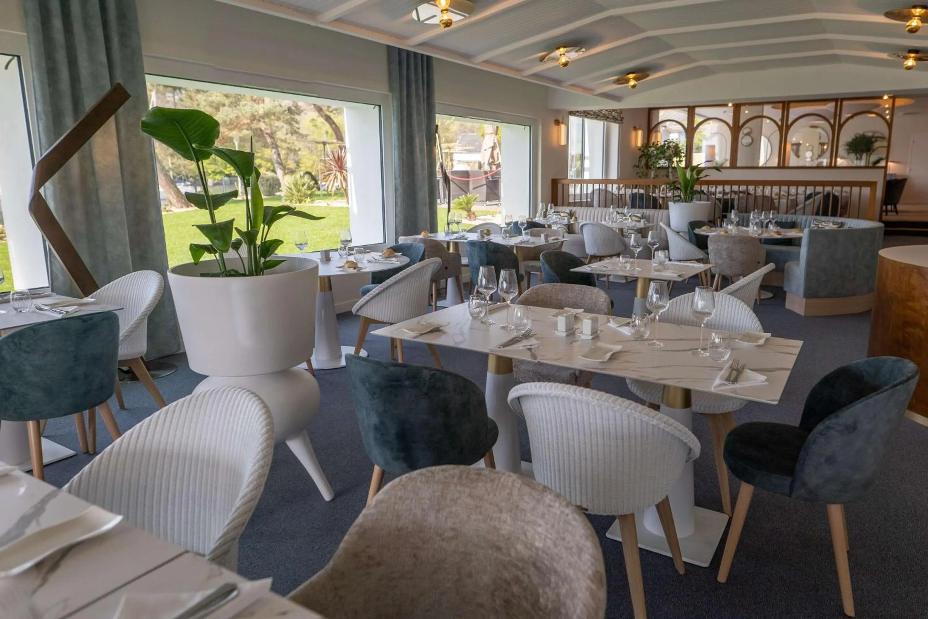 Restaurant/places to eat in Best Western Plus Le Roof Vannes Bord de Mer