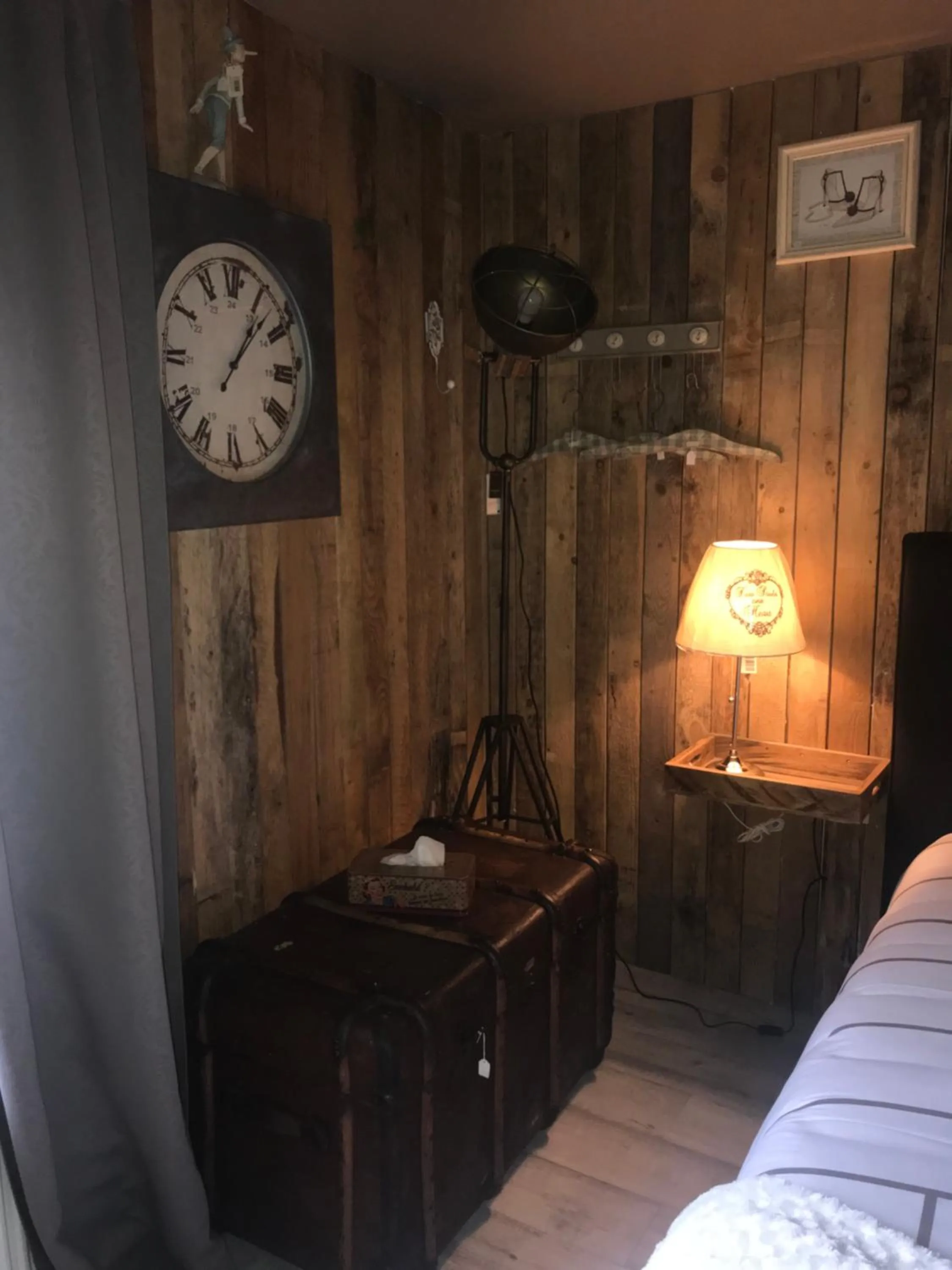 Decorative detail, Bed in Le Relais de Chassepierre