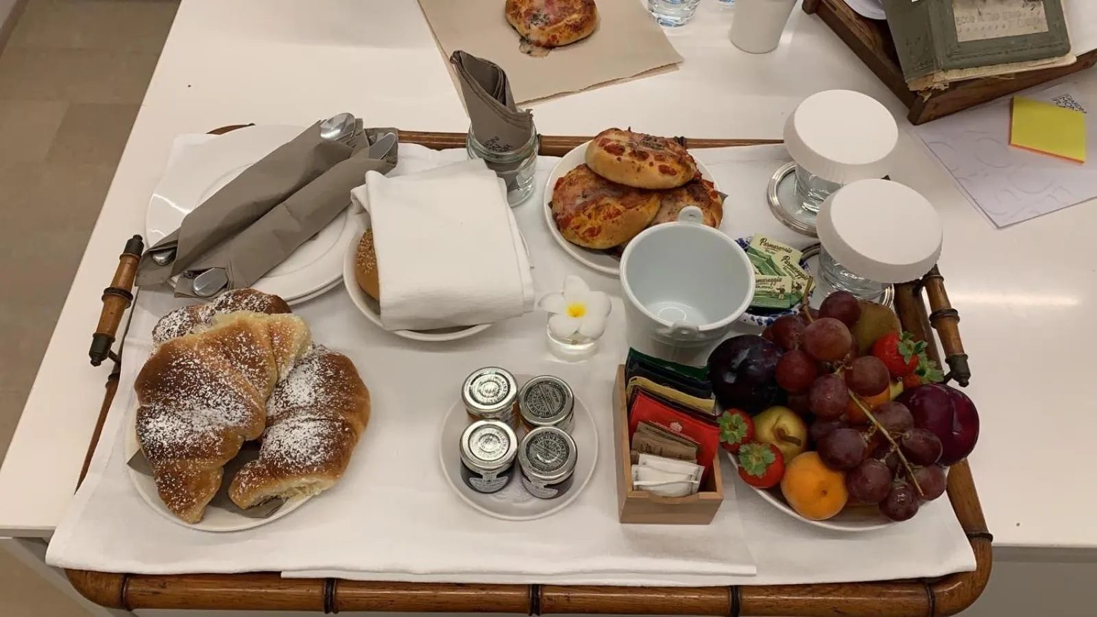 Breakfast in Giardini Mon Plaisir