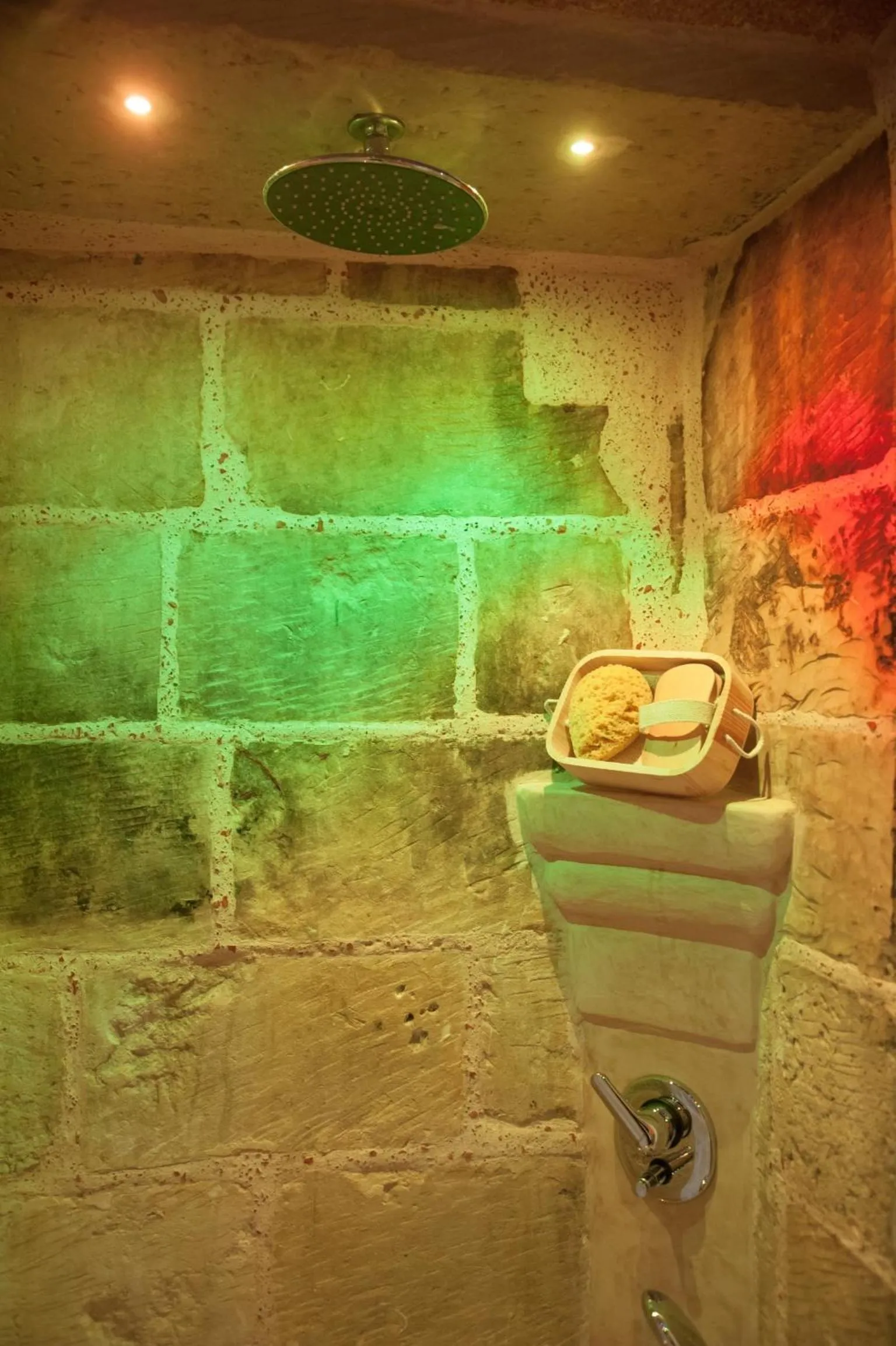 Shower in Borgoterra