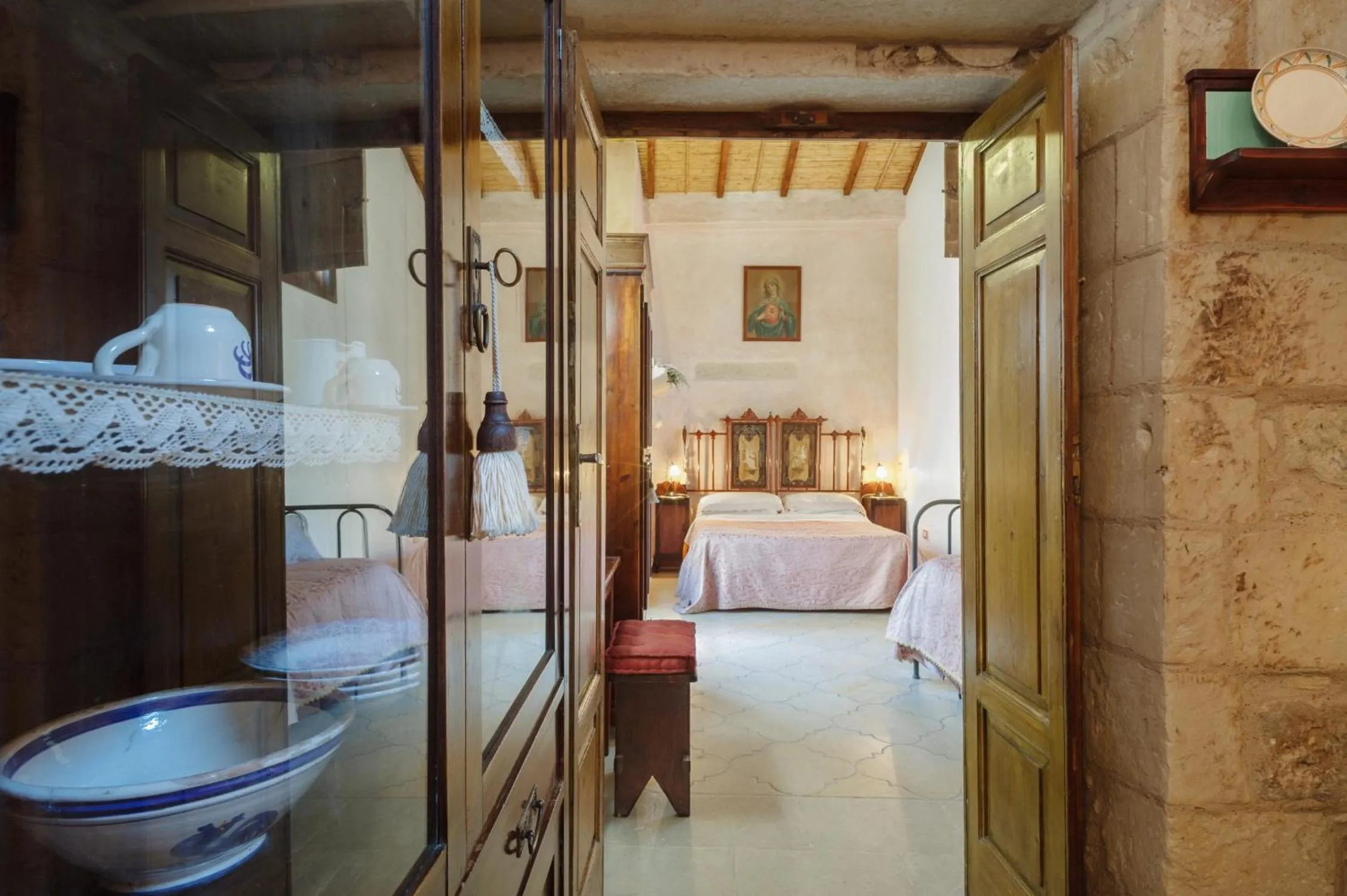 Photo of the whole room, Bed in Borgoterra