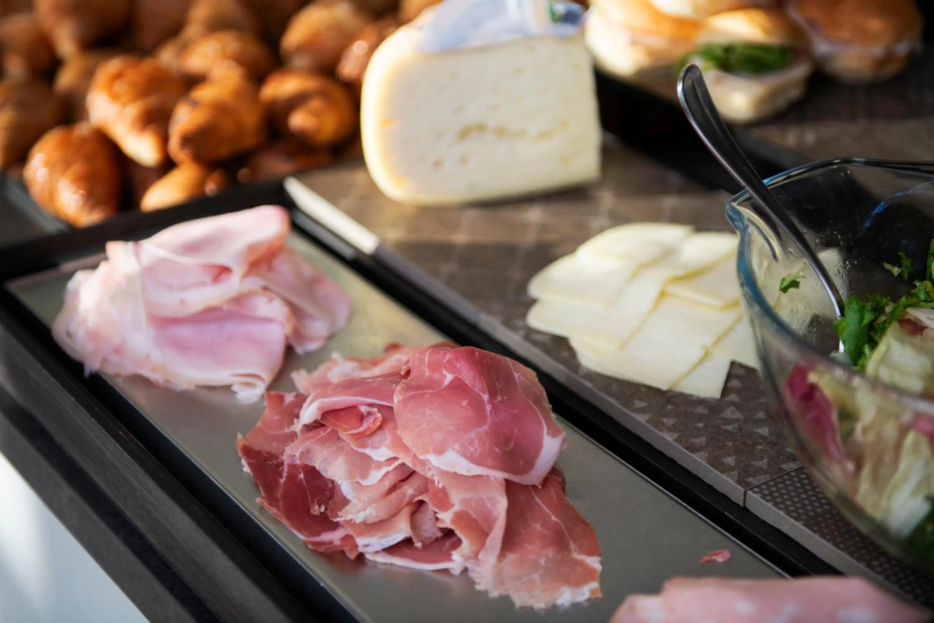 Breakfast in Hotel International