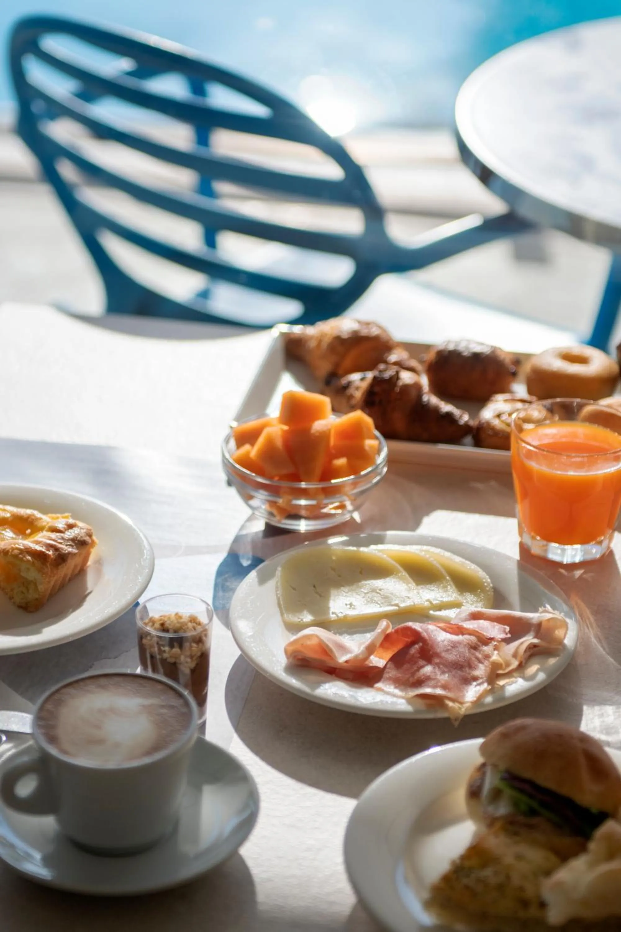 Breakfast in Hotel International