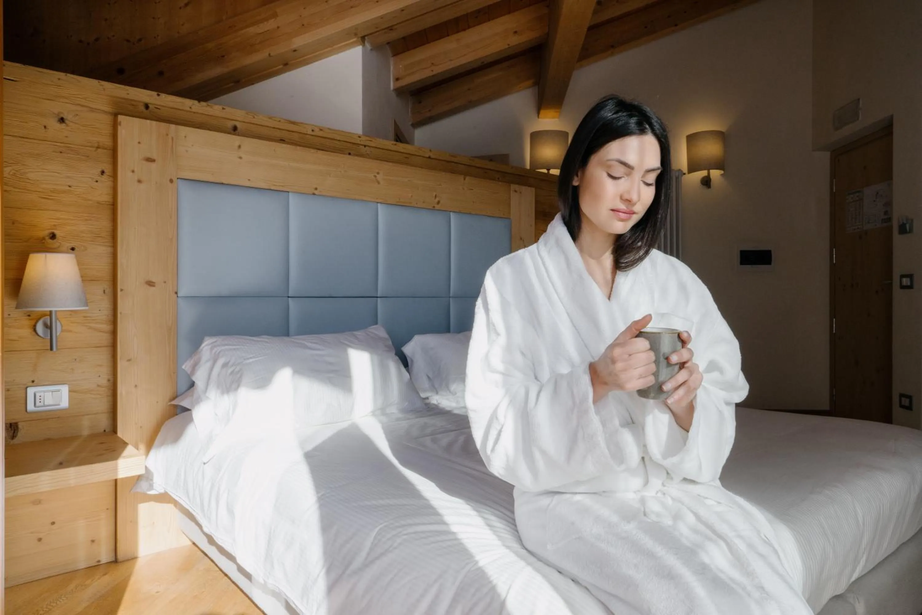 People, Bed in Hotel Chalet Del Brenta