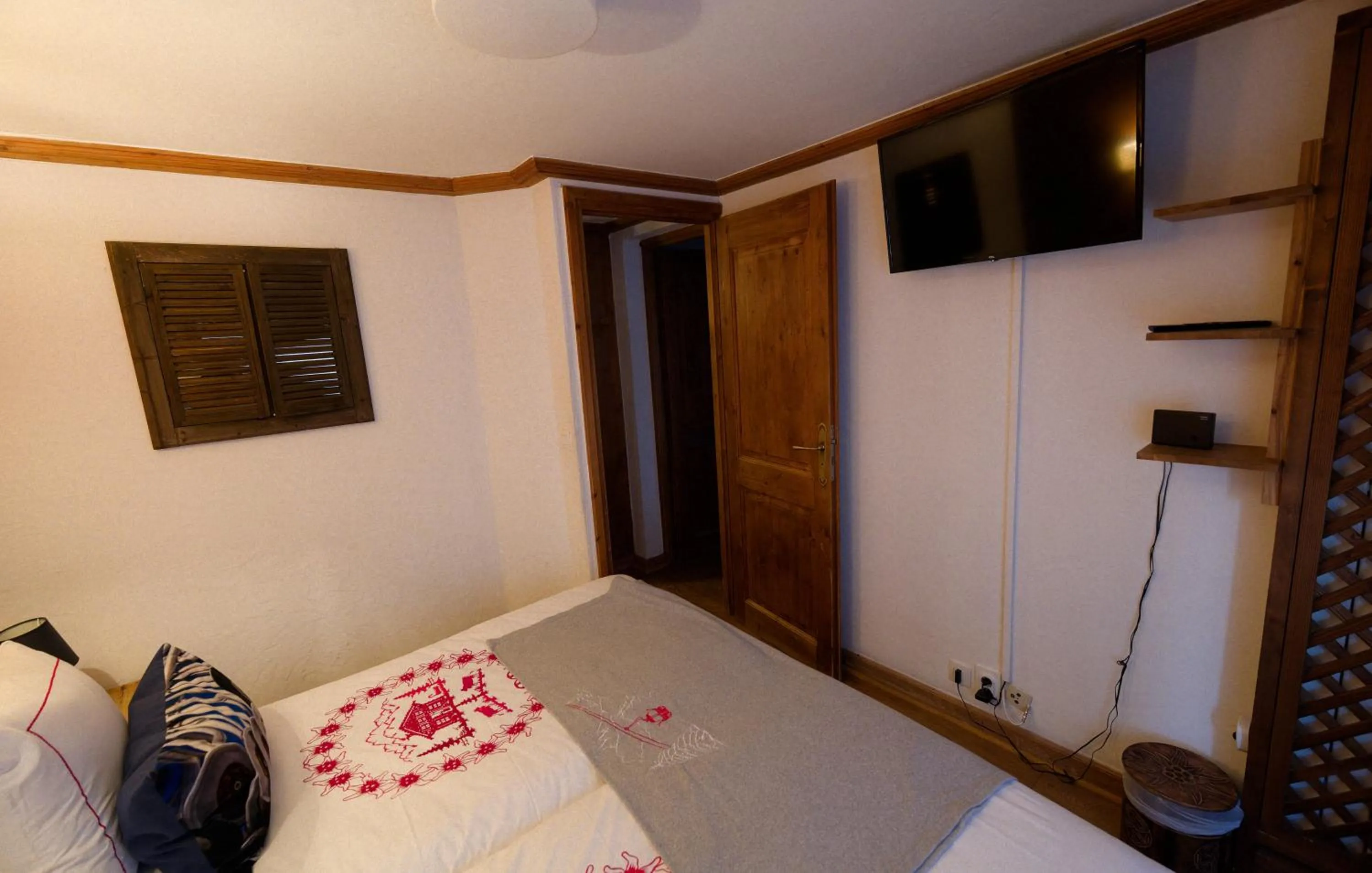 Bed in Les Monts Charvin