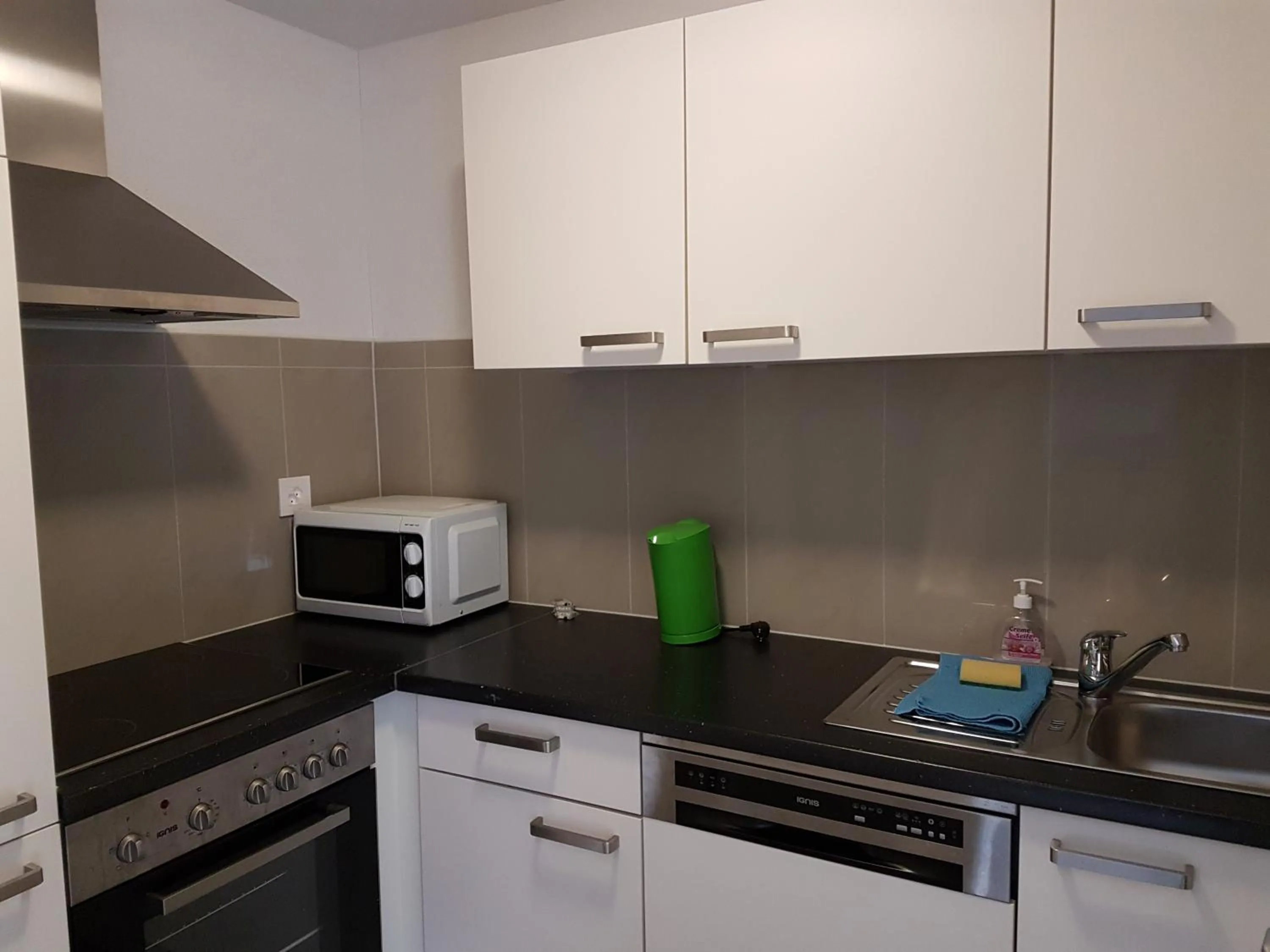 Kitchen or kitchenette in Swiss Chalet Holidays Ringgenberg