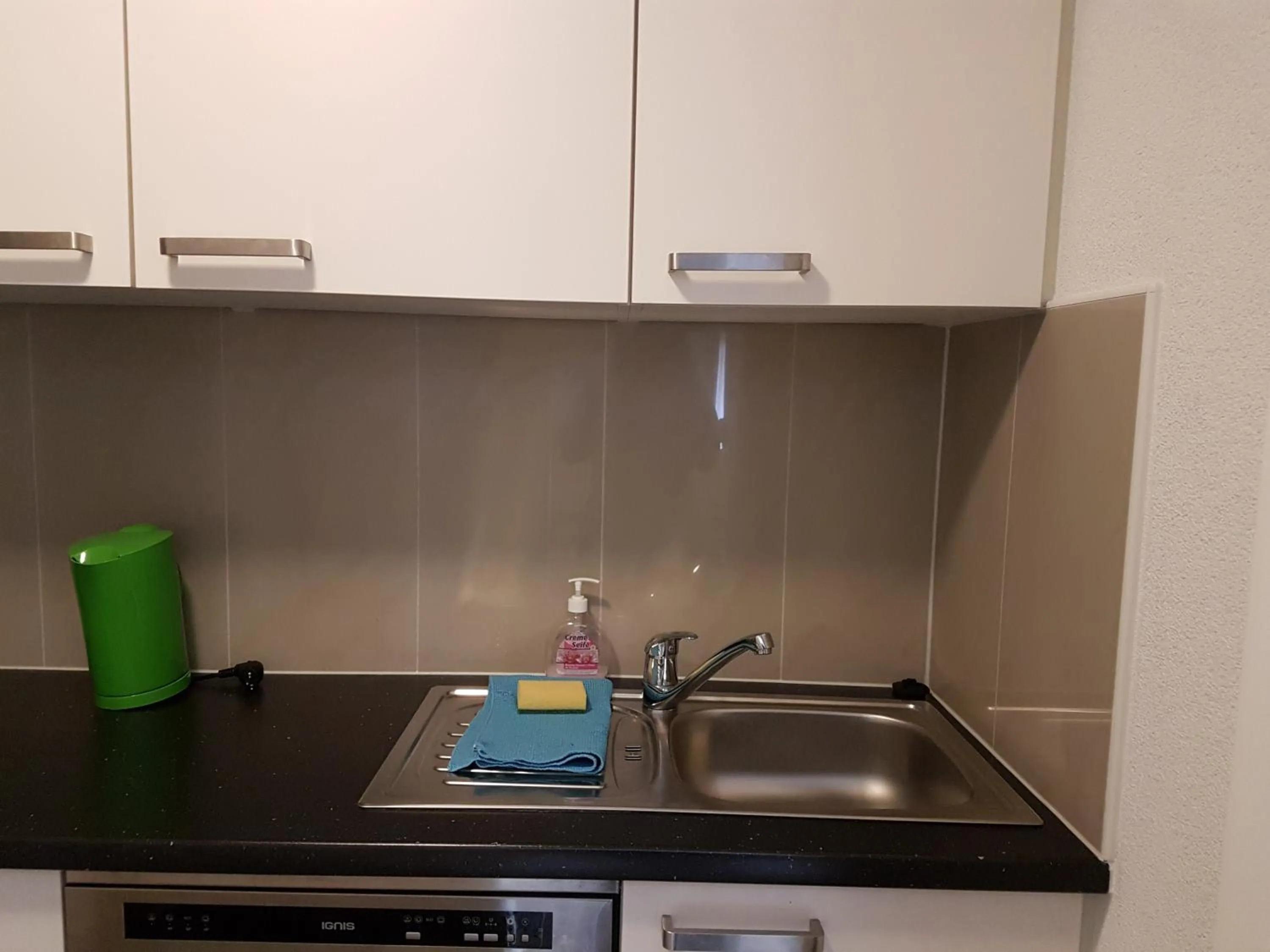 Kitchen or kitchenette in Swiss Chalet Holidays Ringgenberg